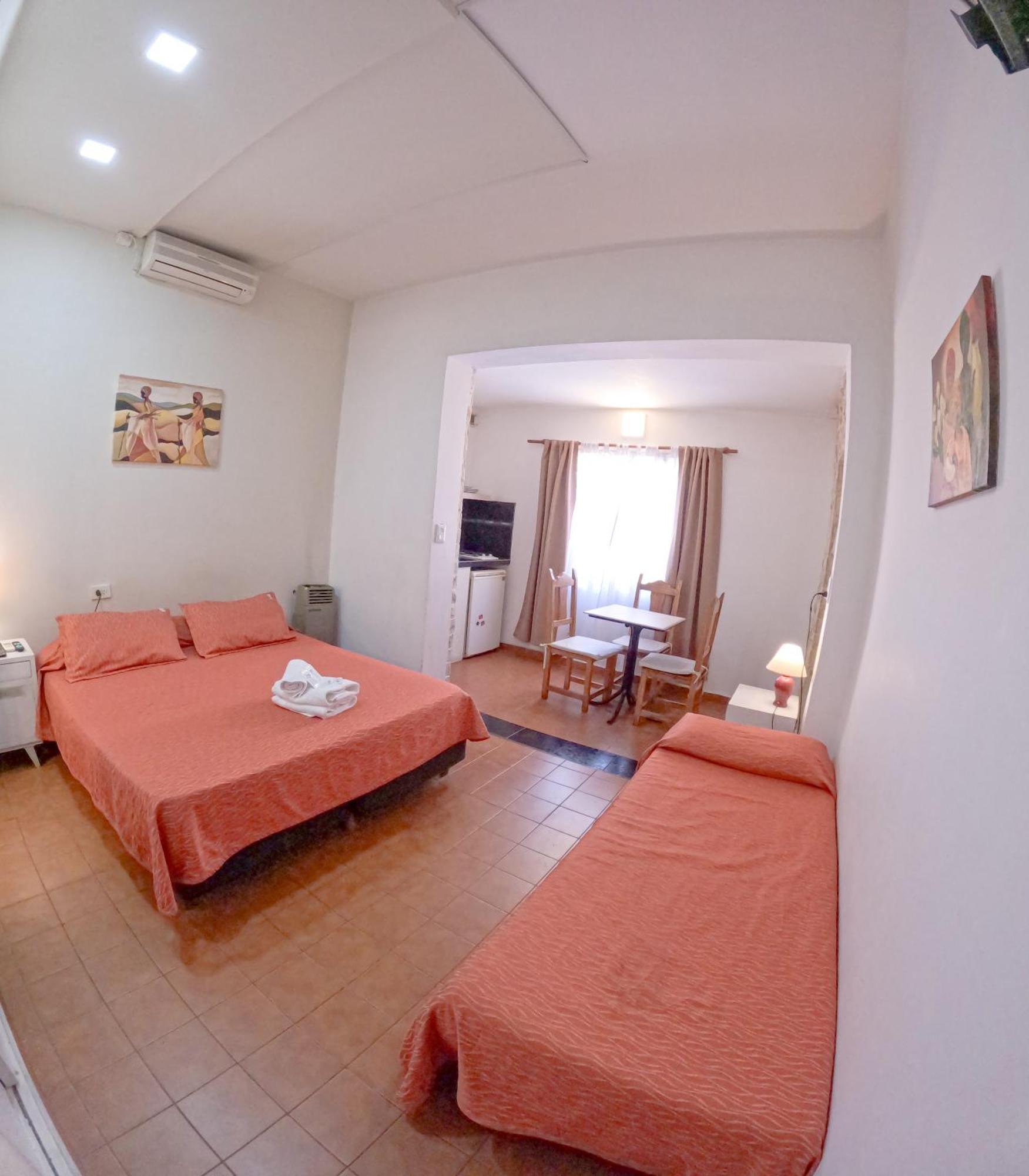 Descanso Tres Marias Hotel