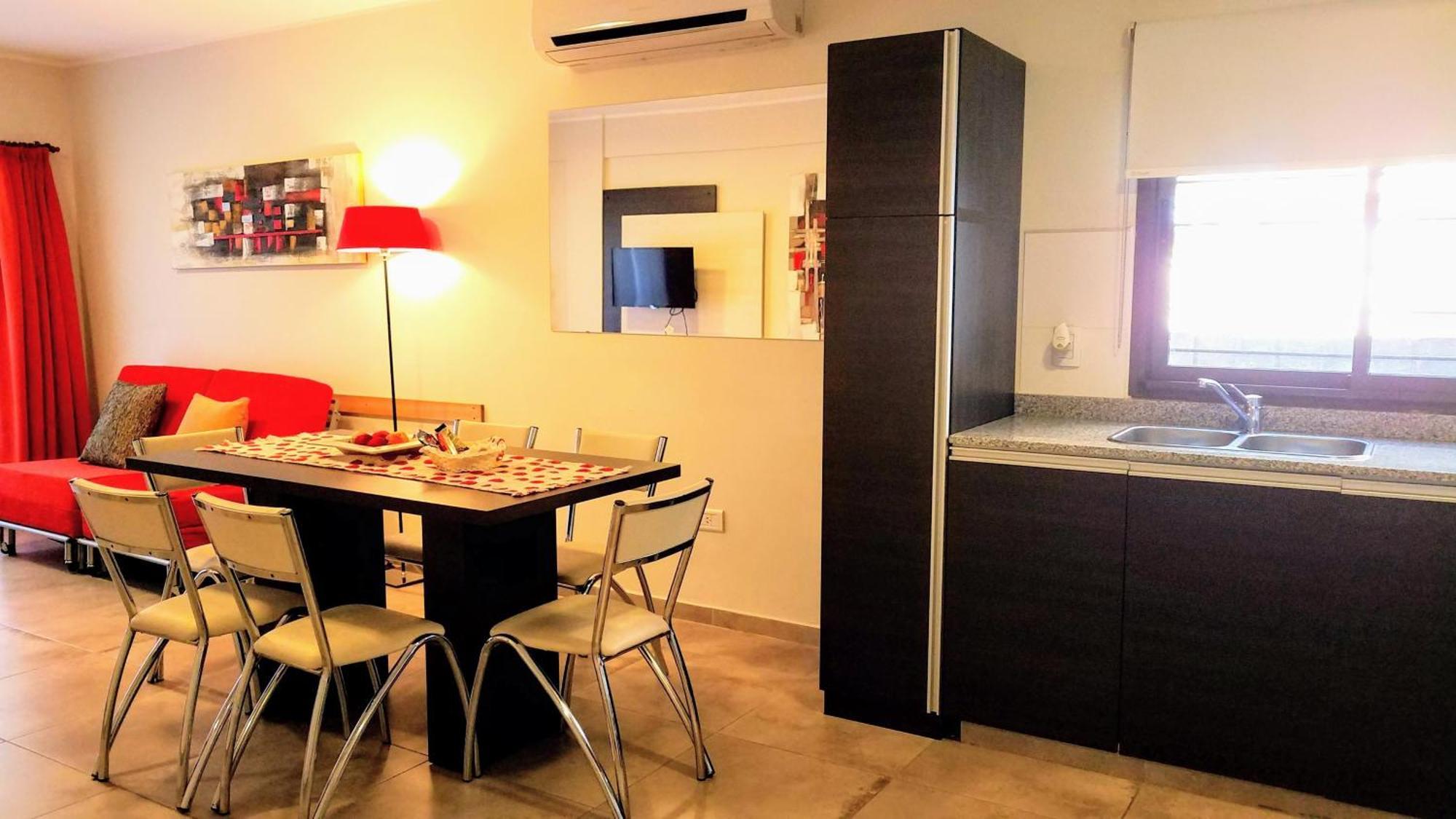 Apartamento Niza Ii - Planta Baja. Dto.c Villa Carlos Paz