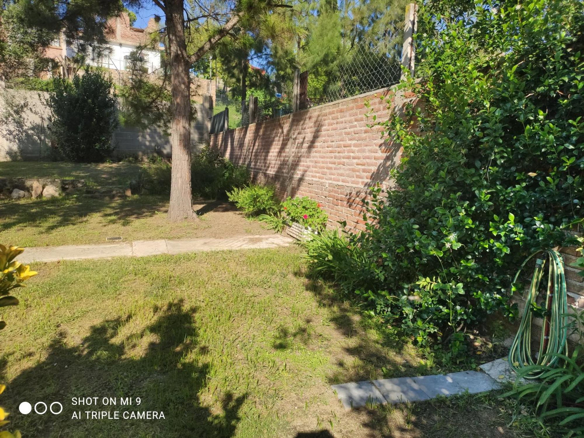 Casa Con Jardin Сasa de vacaciones Villa Carlos Paz