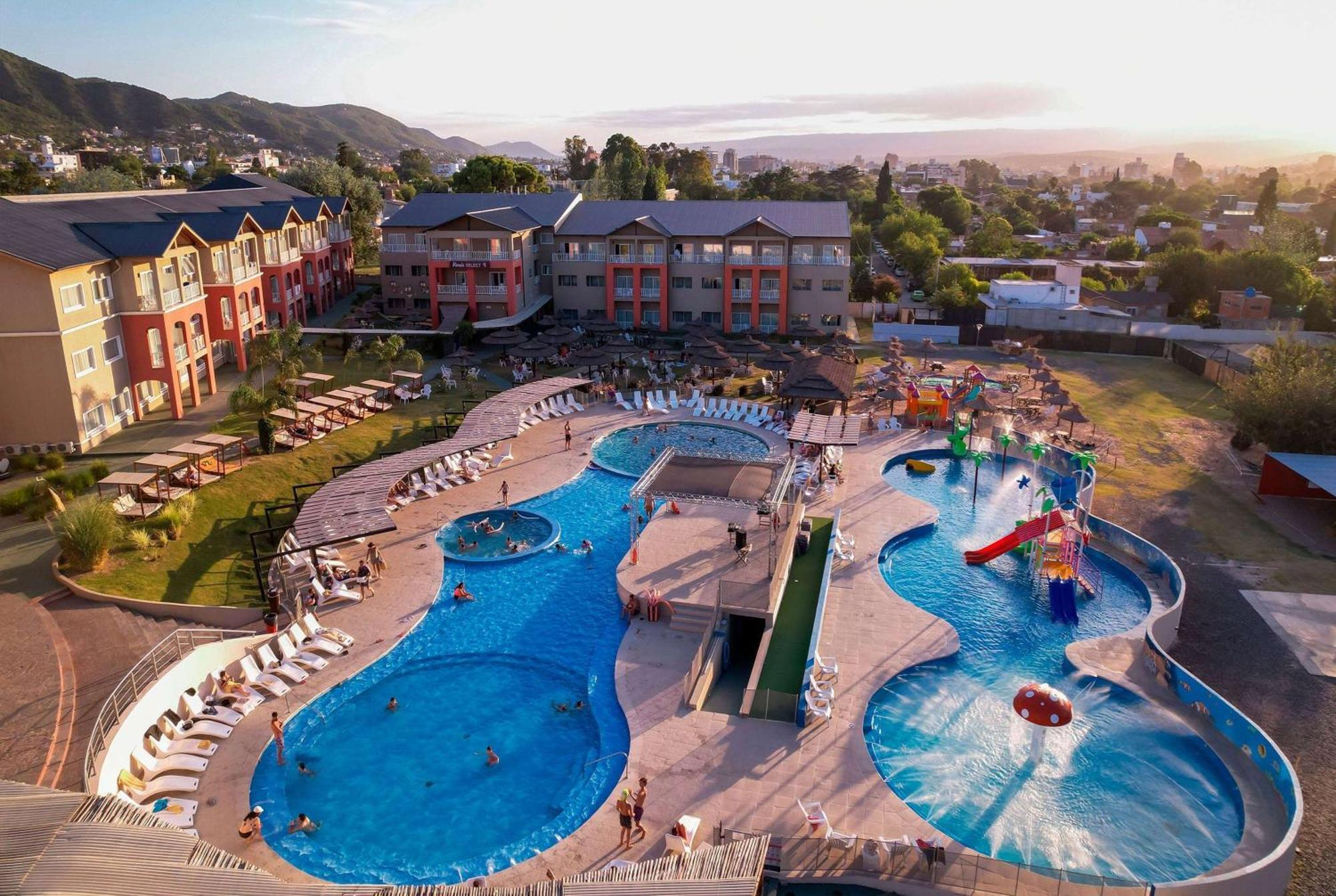 Hotel Howard Johnson Plaza Carlos Paz