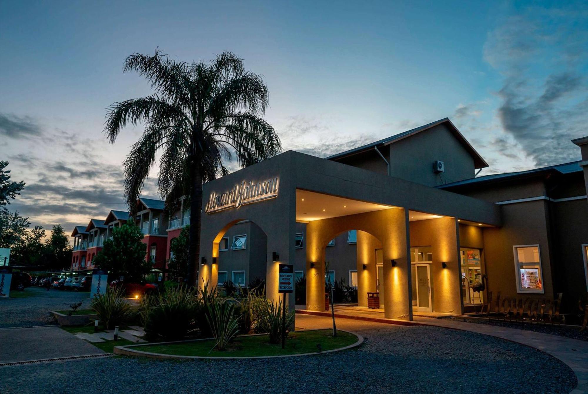 Howard Johnson Plaza Carlos Paz Hotel 4*