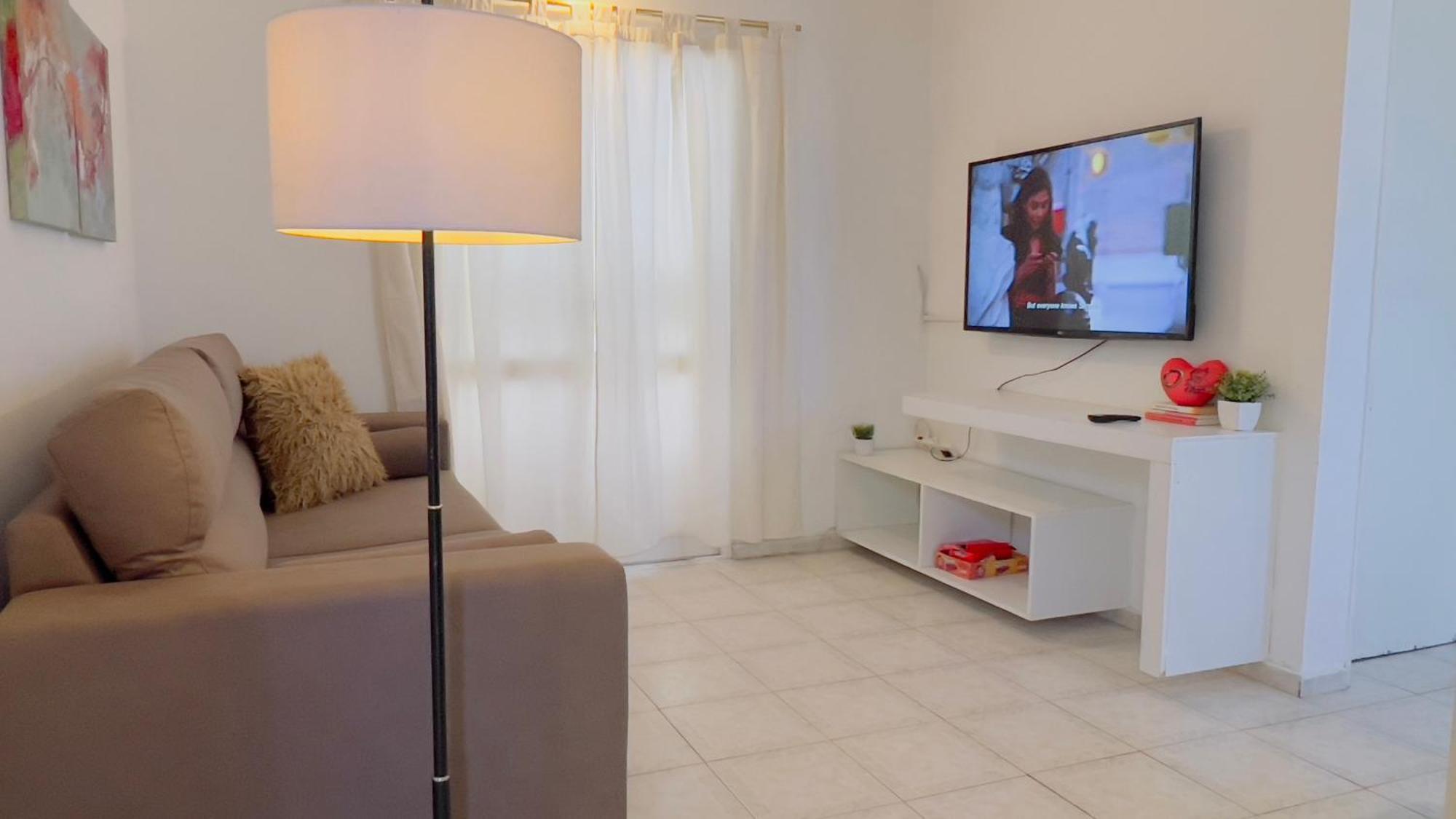 Apartamento Alojatecarlospaz Iluminado Y Comodo Departamento Con Pileta Villa Carlos Paz