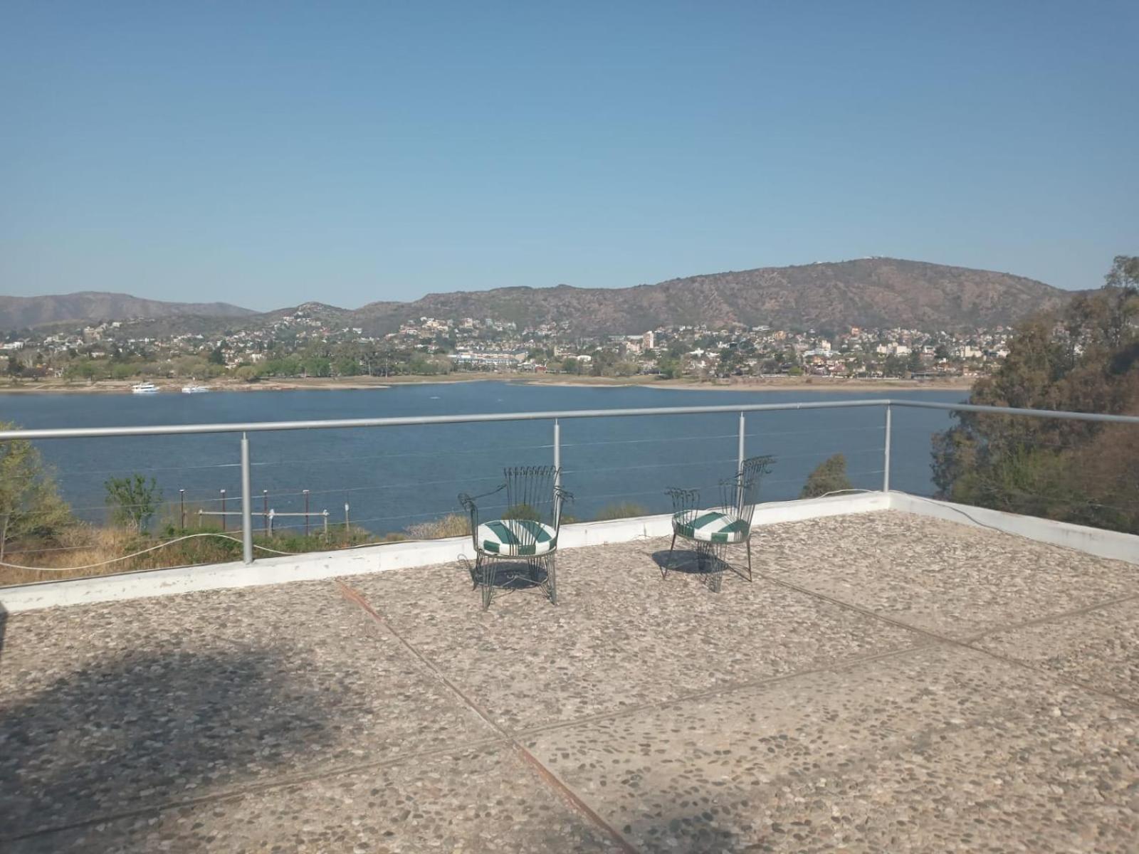 Lacasonavistalago Сasa de vacaciones Villa Carlos Paz