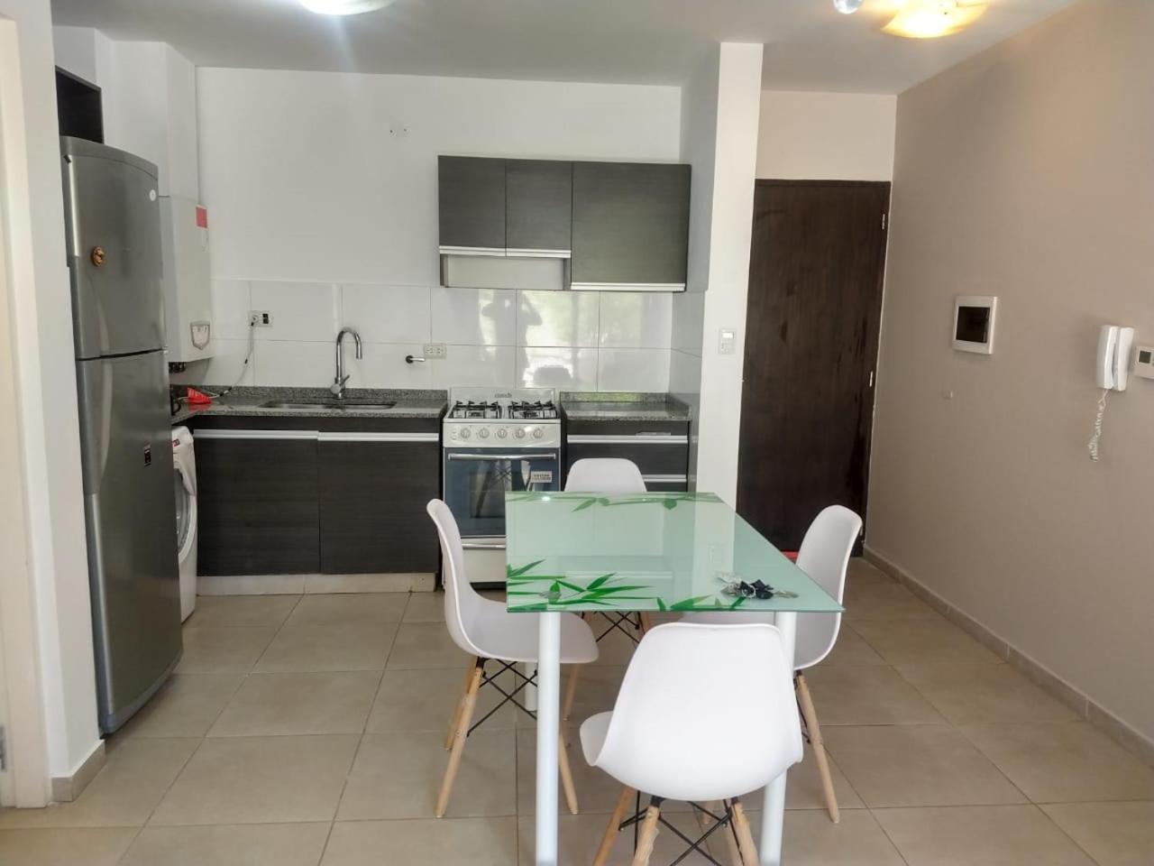 Zona Residencial Frente Al Lago! *