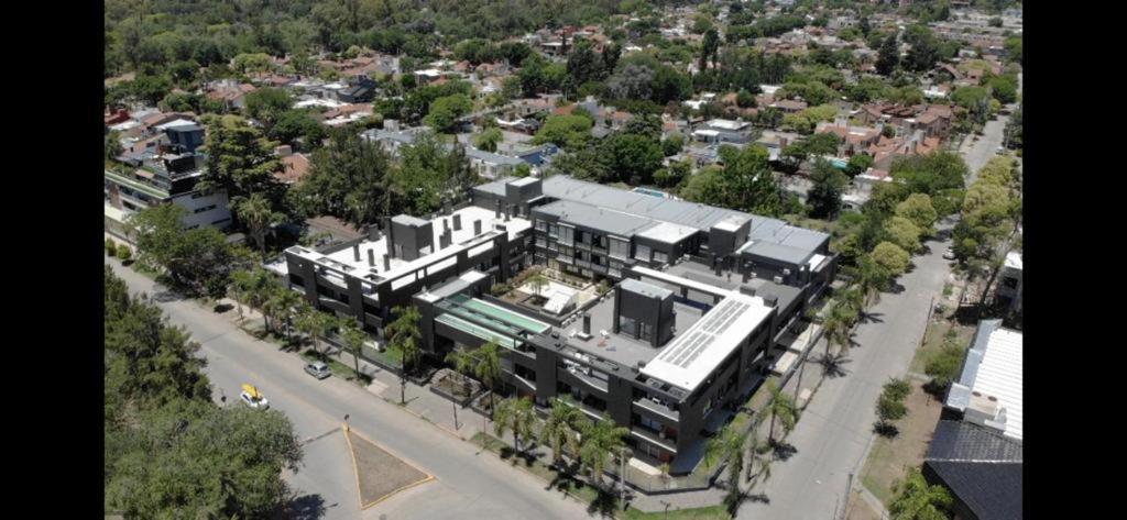 Zona Residencial Frente Al Lago! Apartamento