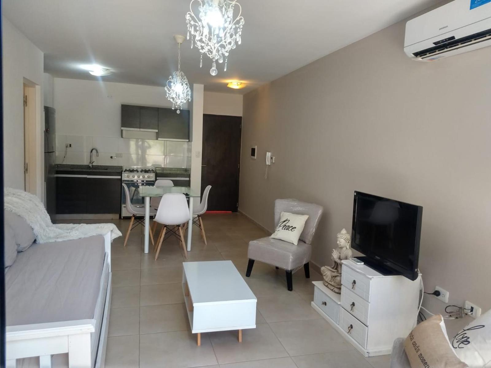 Zona Residencial Frente Al Lago! *