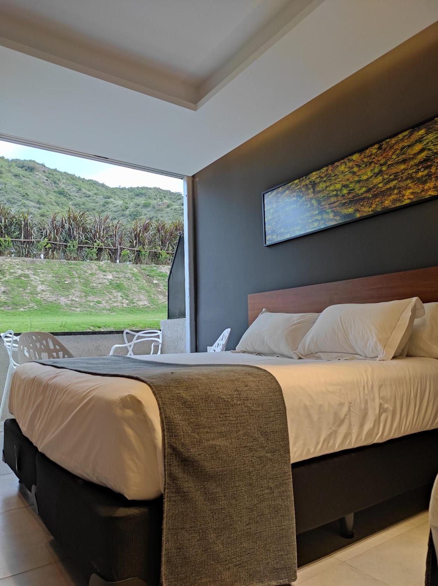 Pinares Del Cerro Resort&suites