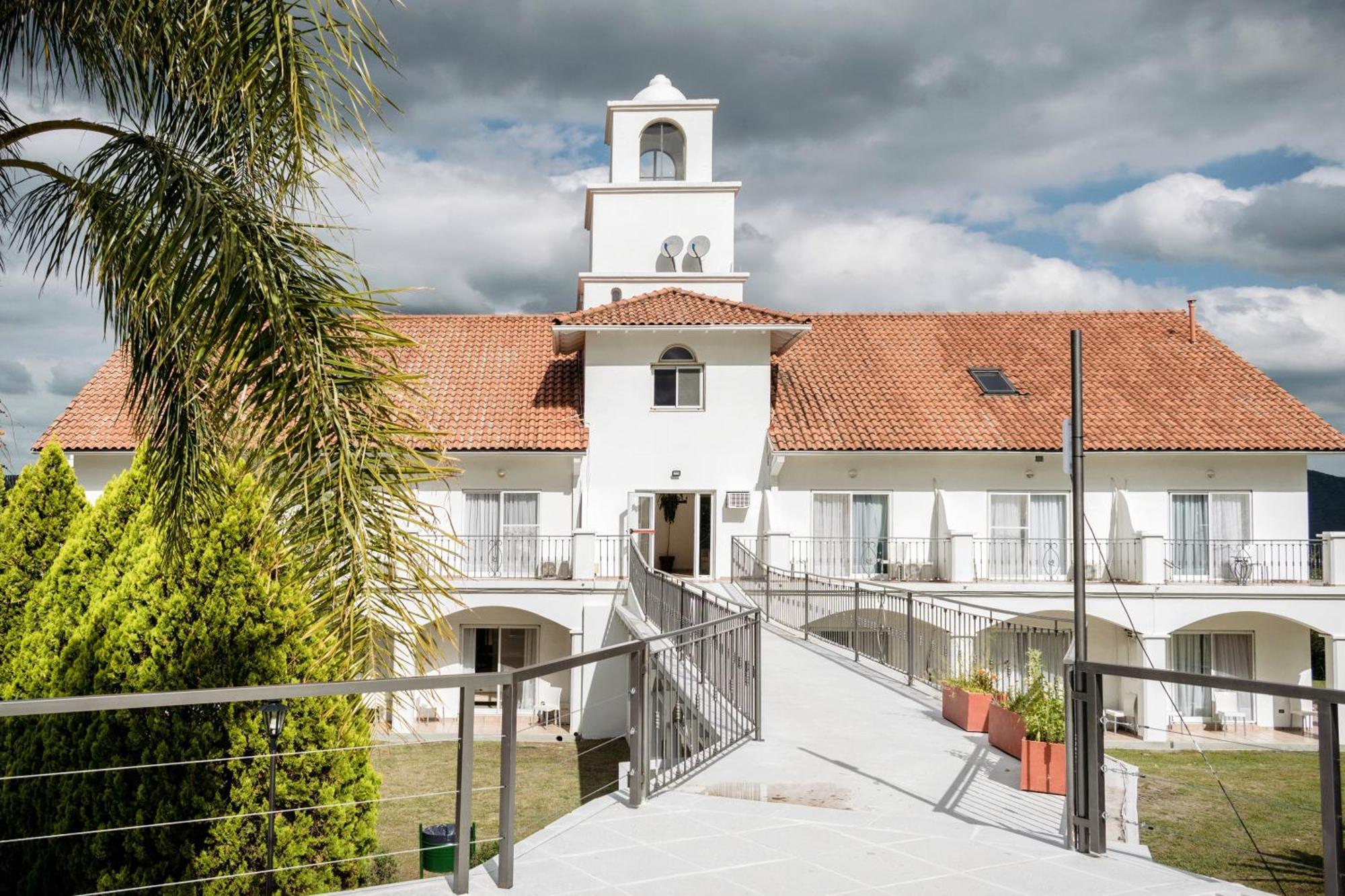 La Del Qenti Villa Icho Cruz