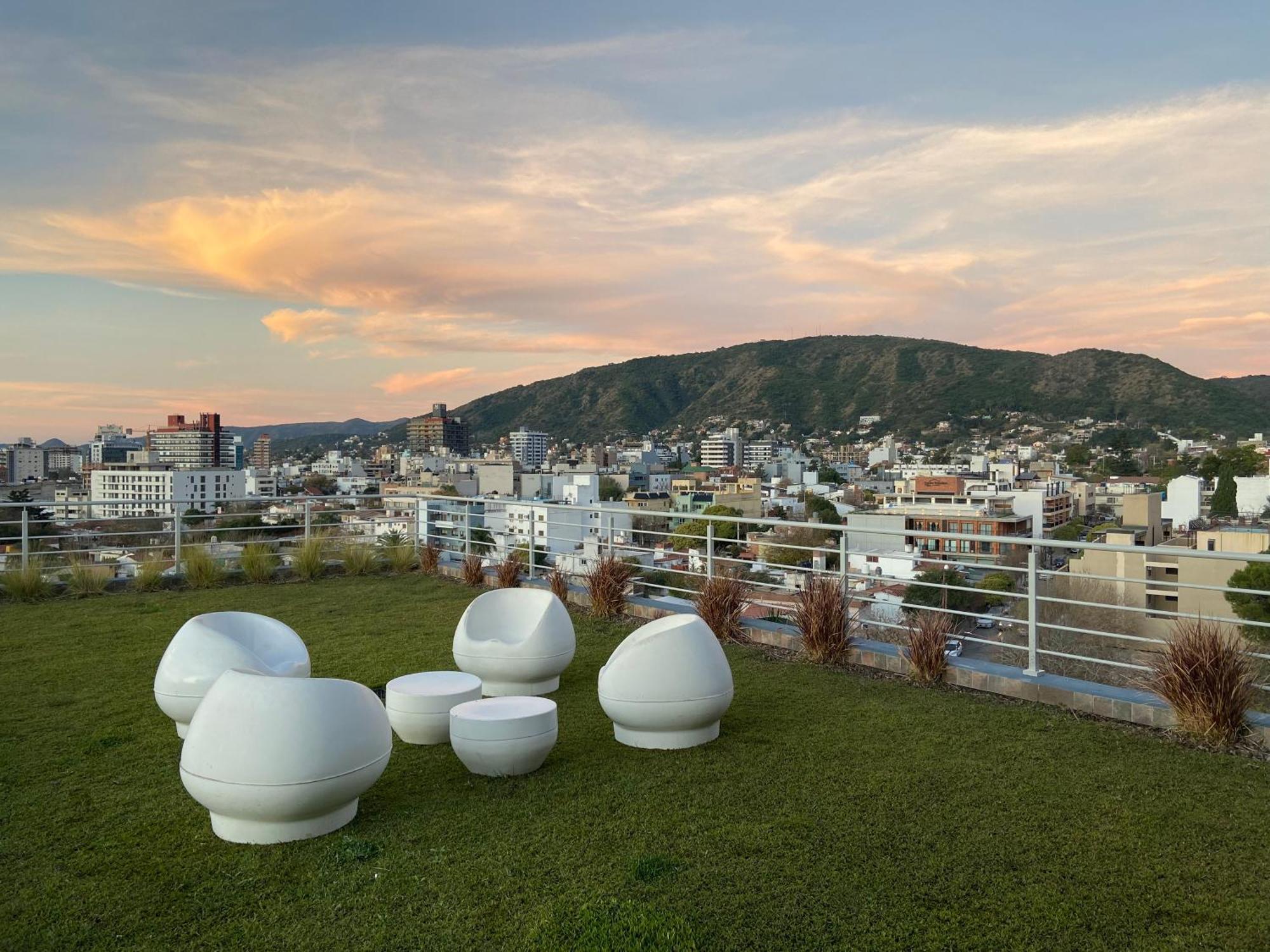 Apartamento Edificio Stefano Iii - Departamento Con Cochera Y Amenities A Pocas Cuadras Del Centro *