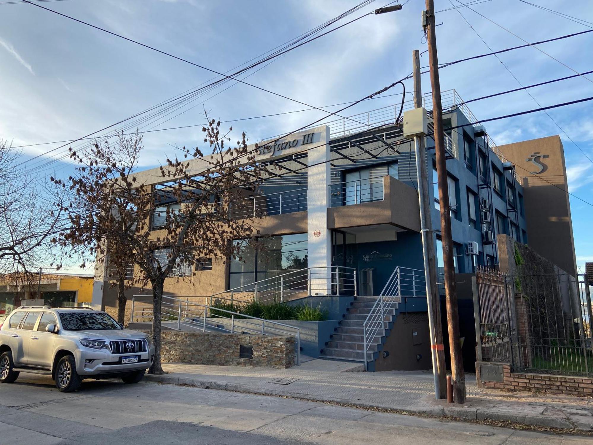 Apartamento Edificio Stefano Iii - Departamento Con Cochera Y Amenities A Pocas Cuadras Del Centro