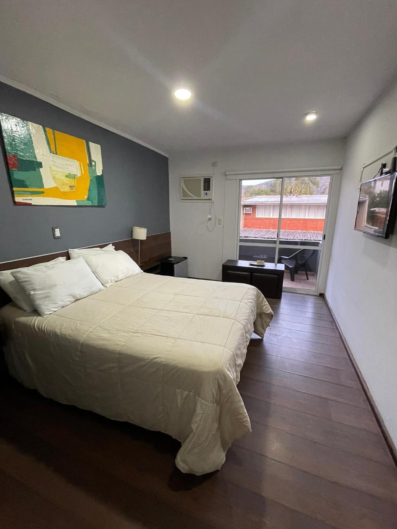 Costalago Hotel *