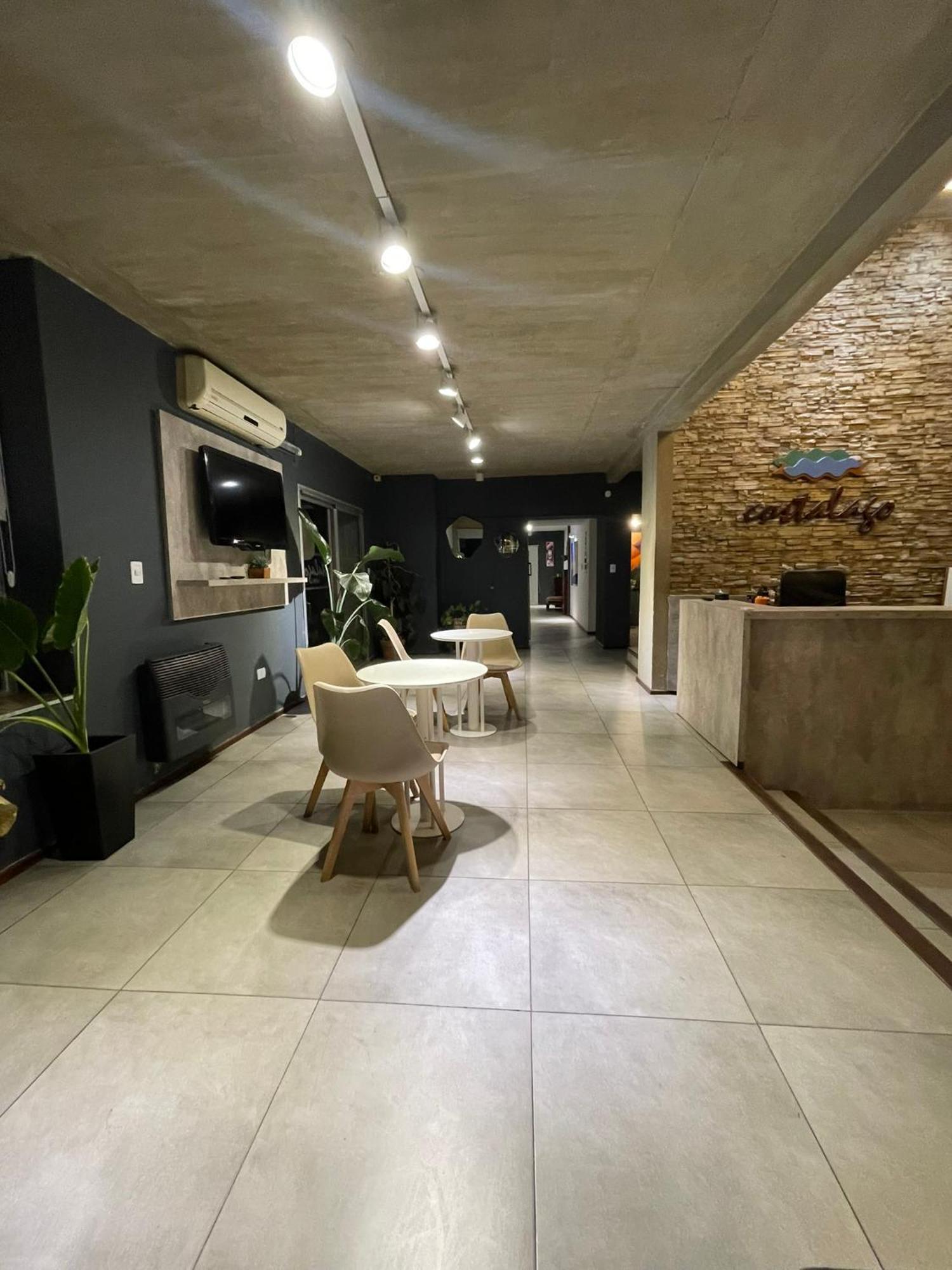 Hotel Costalago *