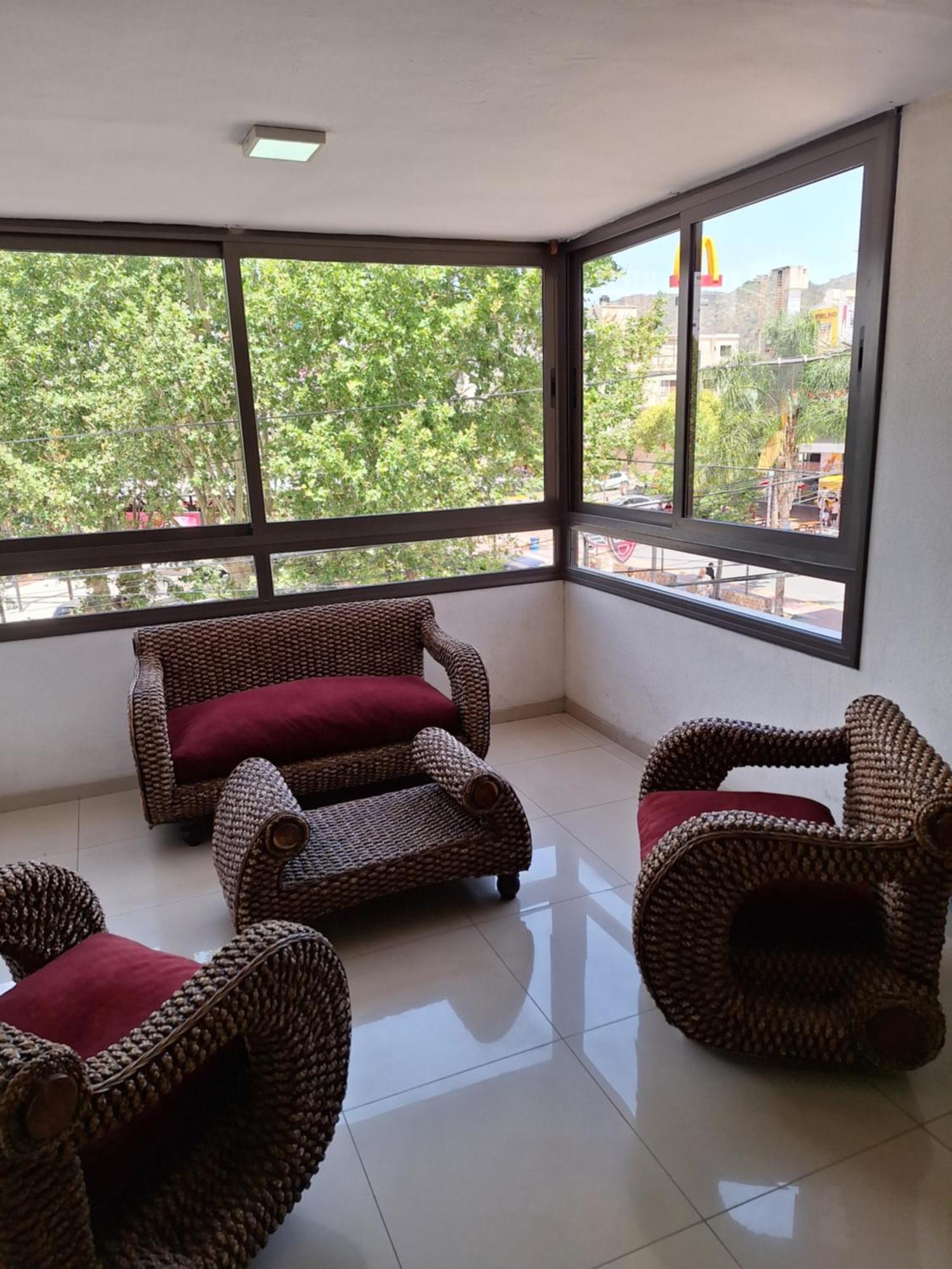 Hurlingham * Villa Carlos Paz