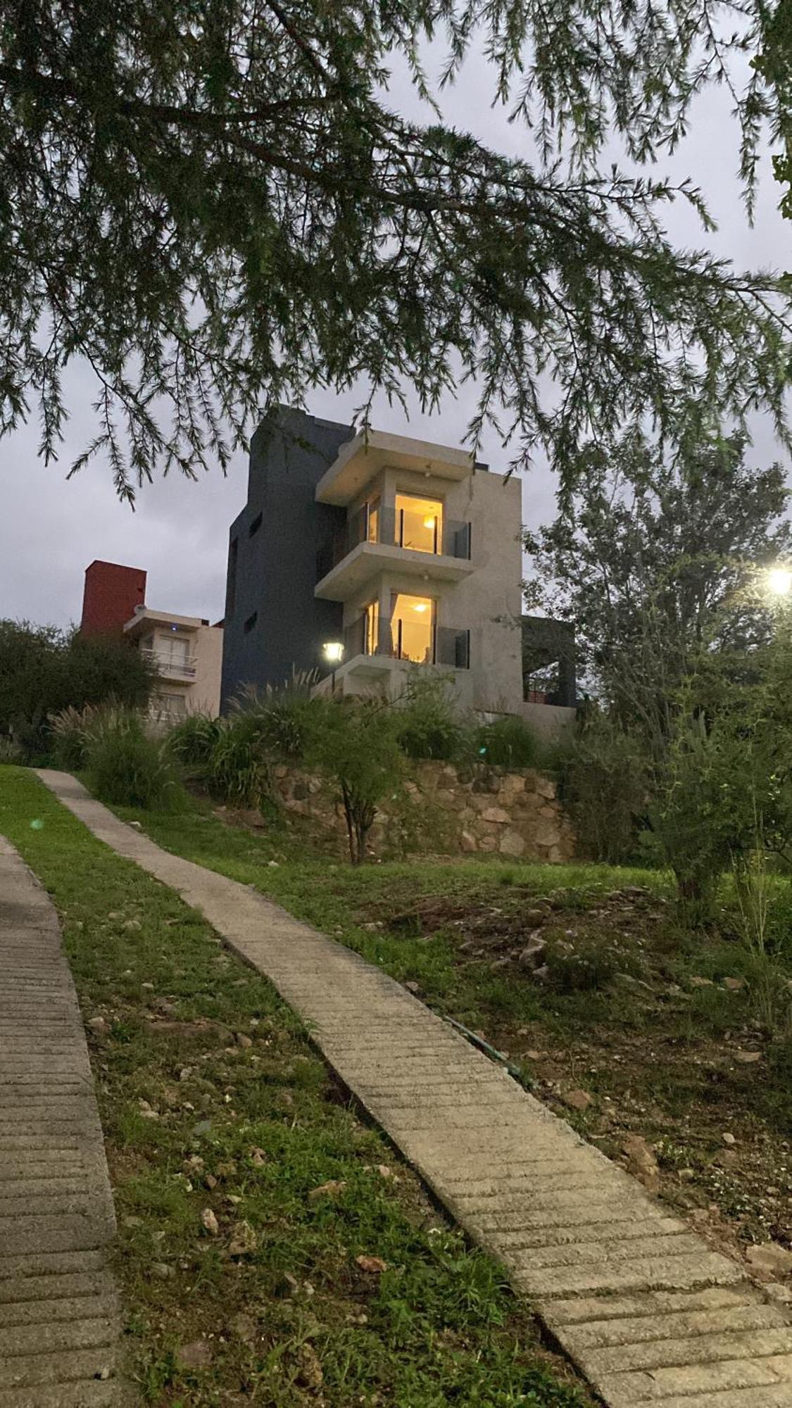 Altos Del Oeste Сasa de vacaciones