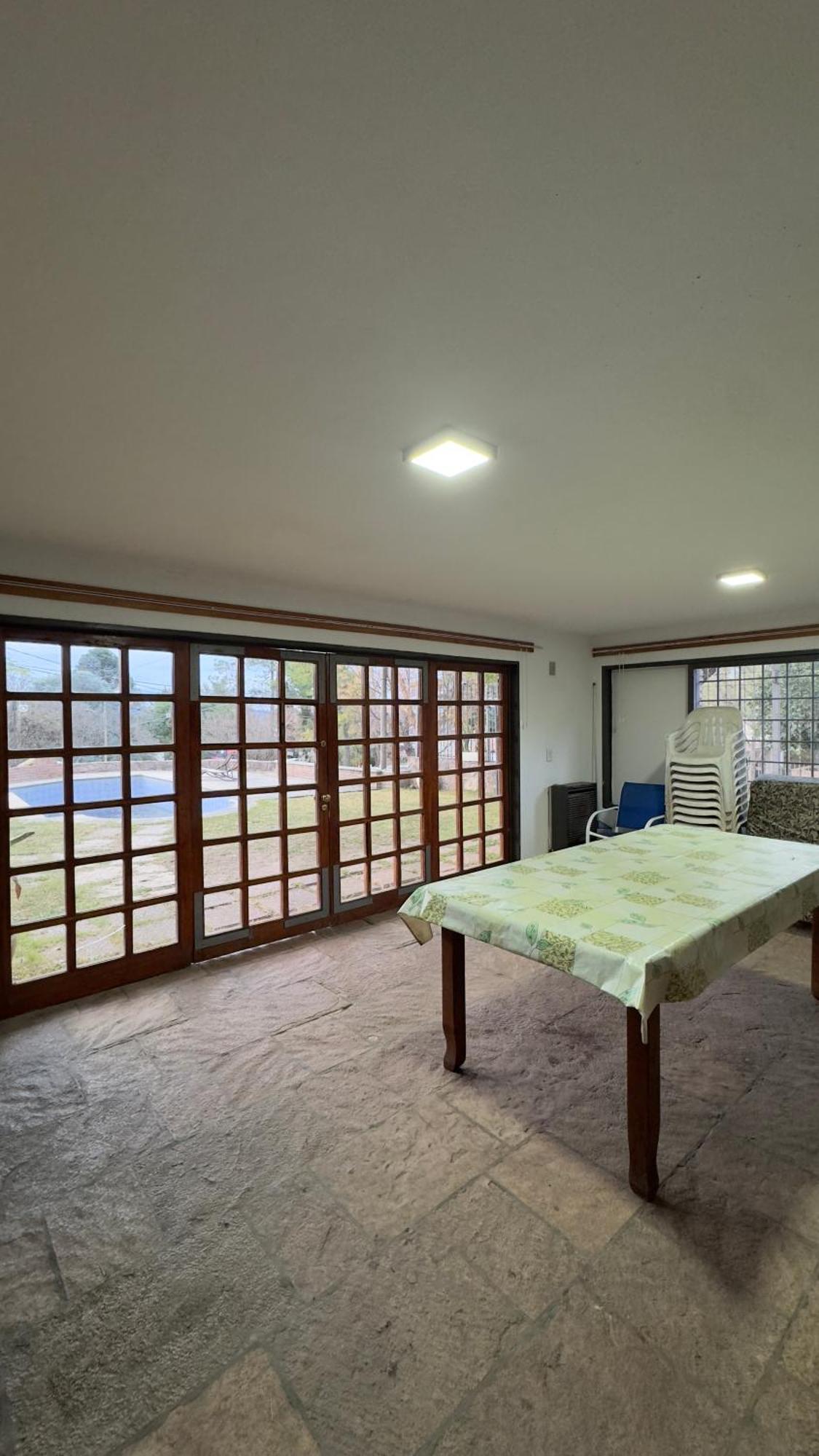 Casa En Carlos Paz - Zona De Montana