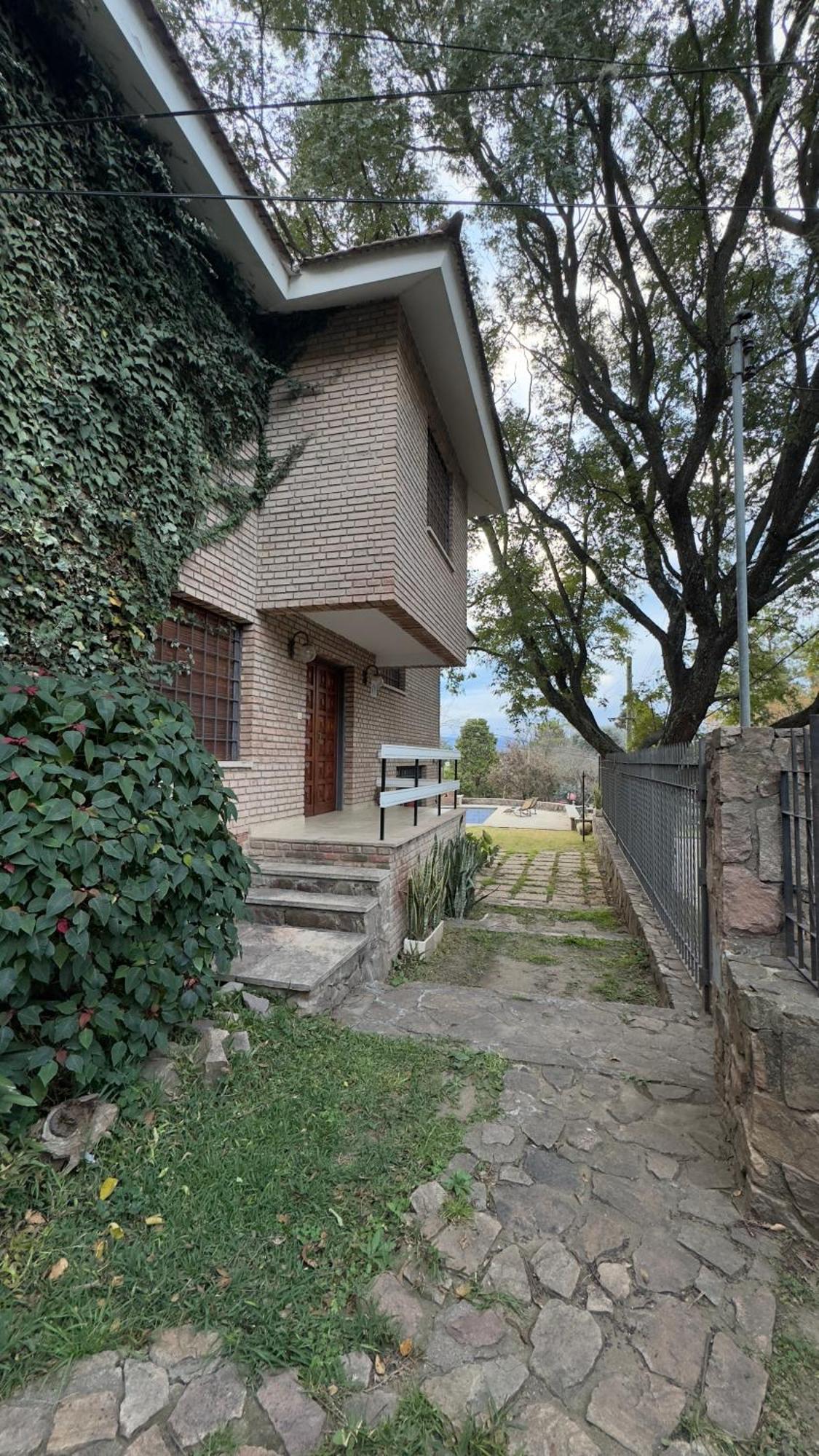 Casa En Carlos Paz - Zona De Montana Villa Carlos Paz