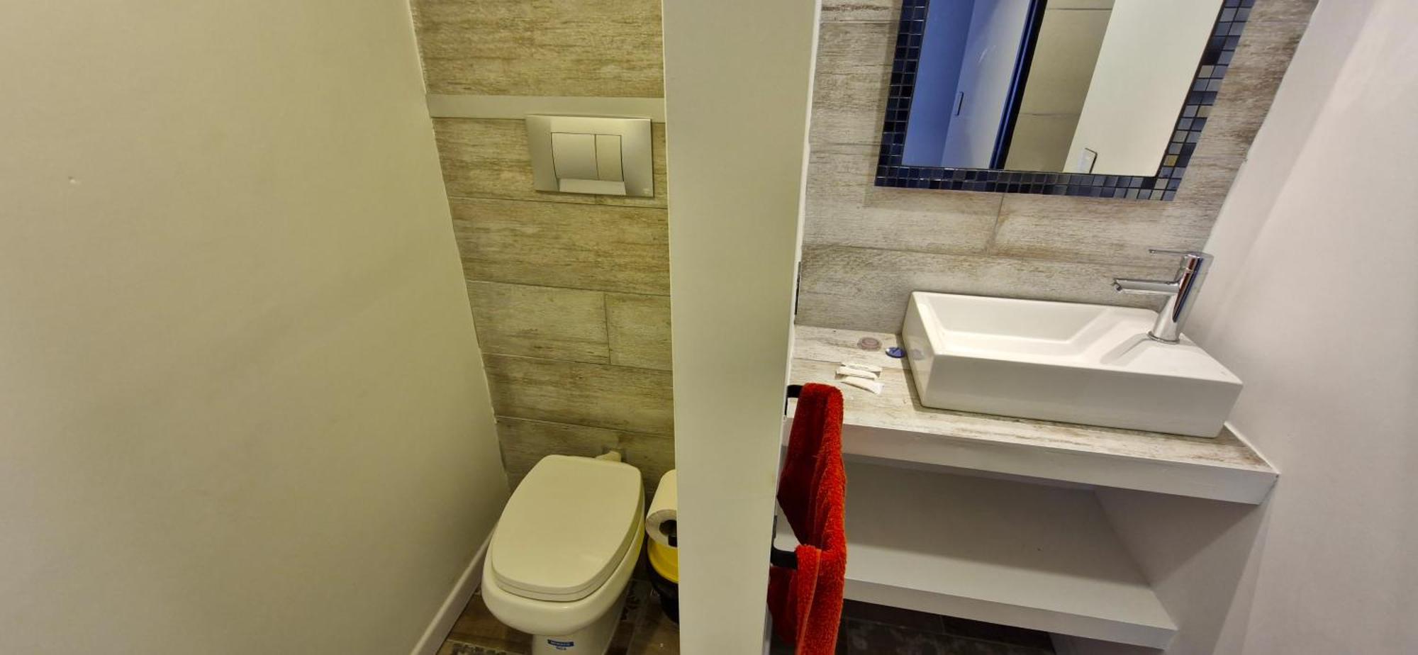 Apartamento Vivisierras, Duplex De Categoria Centro Carlos Paz Vista Frente Al Lago, 3 Dormitorios, 2 Banos, Acceso Inteligente Villa Carlos Paz