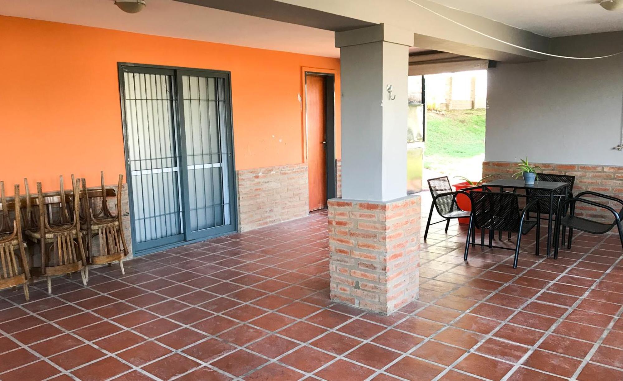 Hermosa Casa Con Vista Al *