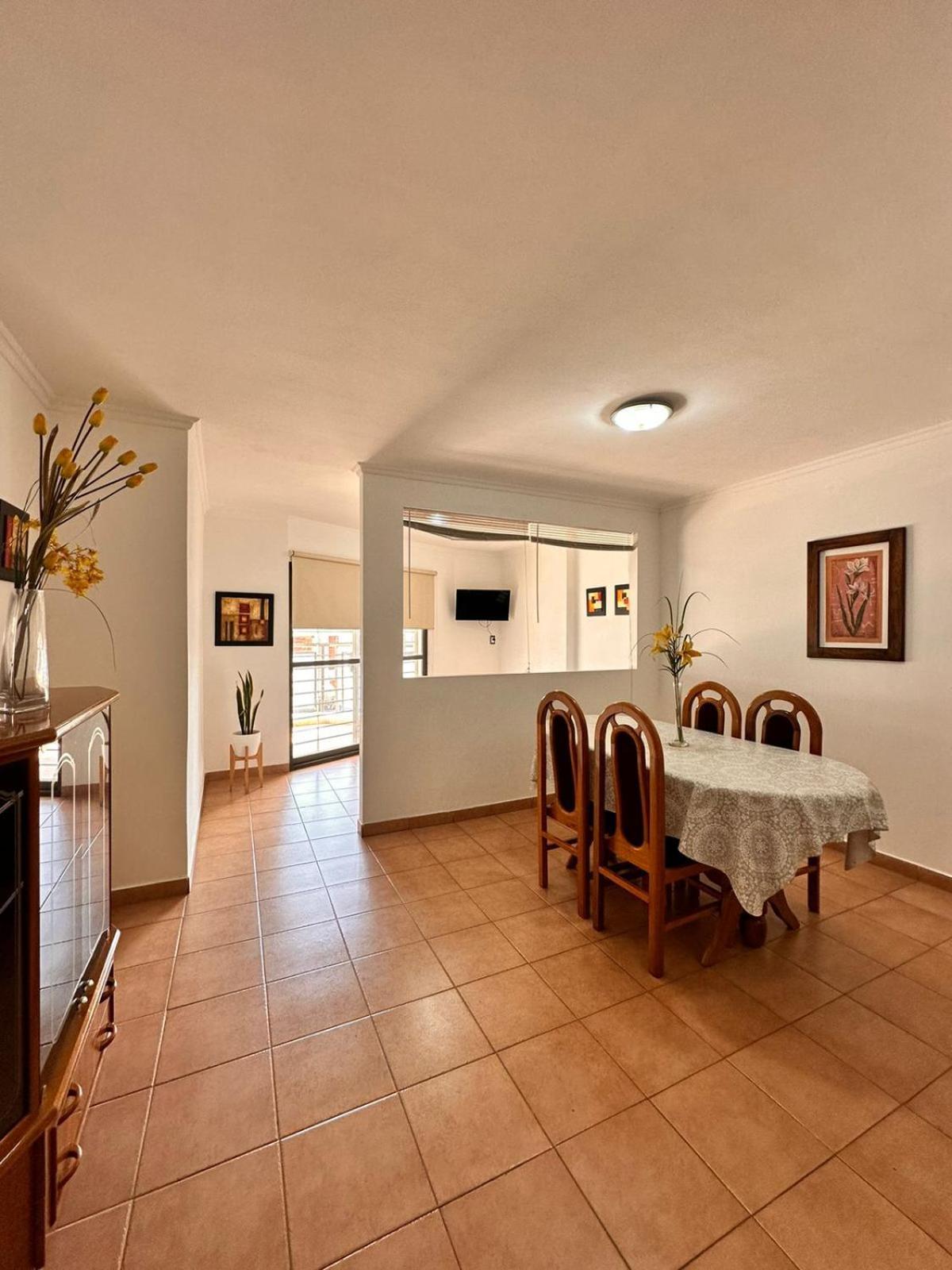 Departamento Céntrico Con Cochera A Metros Del Teatro Luxor