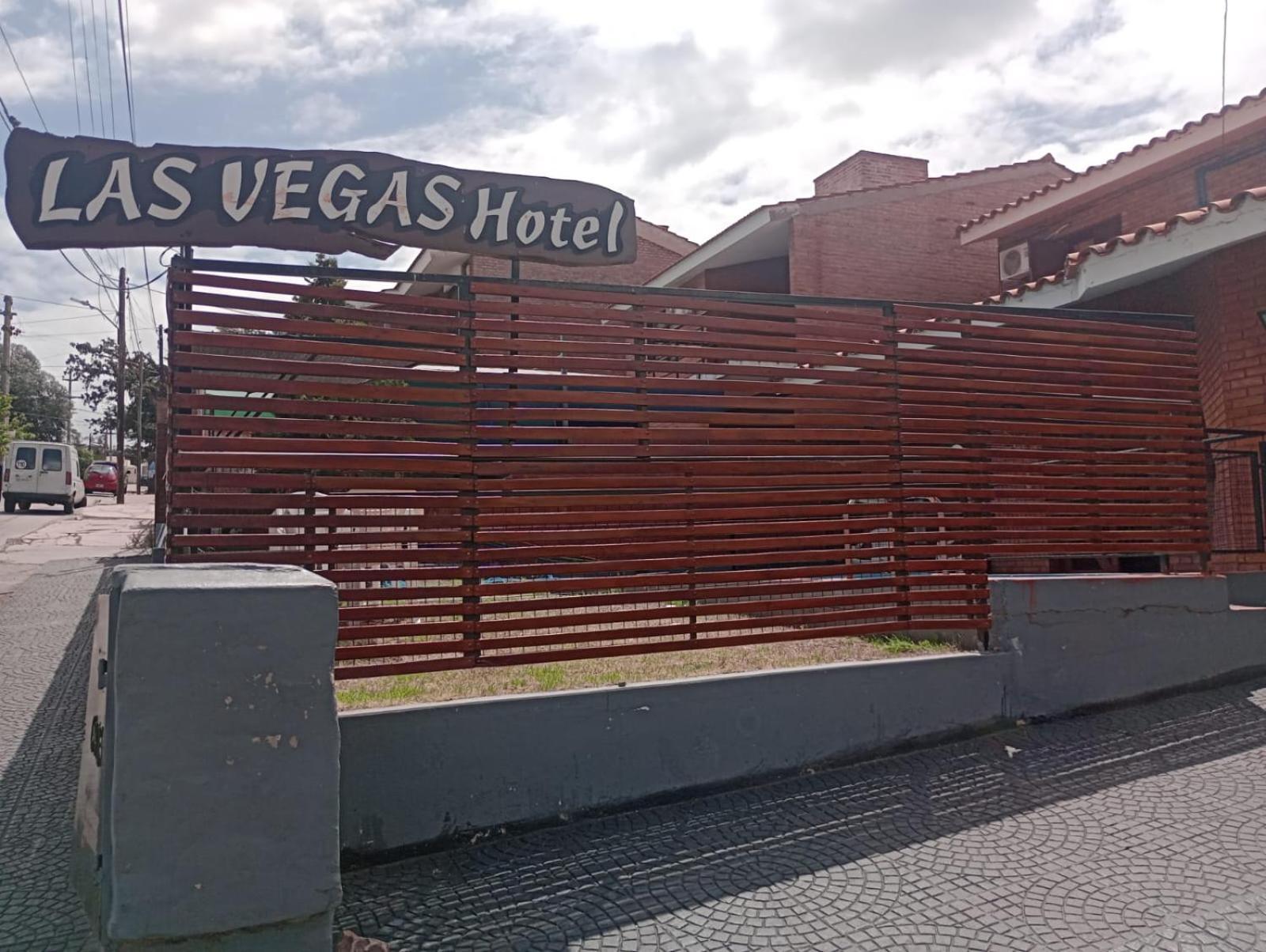 Vegas Hotel 2*