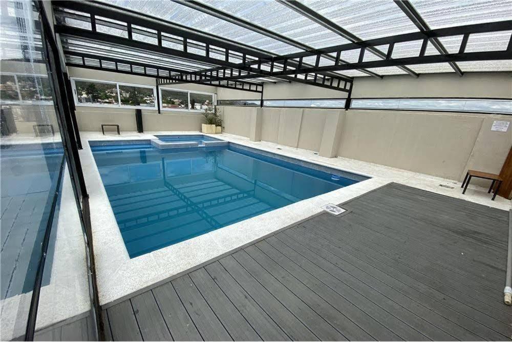 Departamento, Terraza Con Piscina, Sum Y Parrillas A 2 Cuadras De Peatonal *