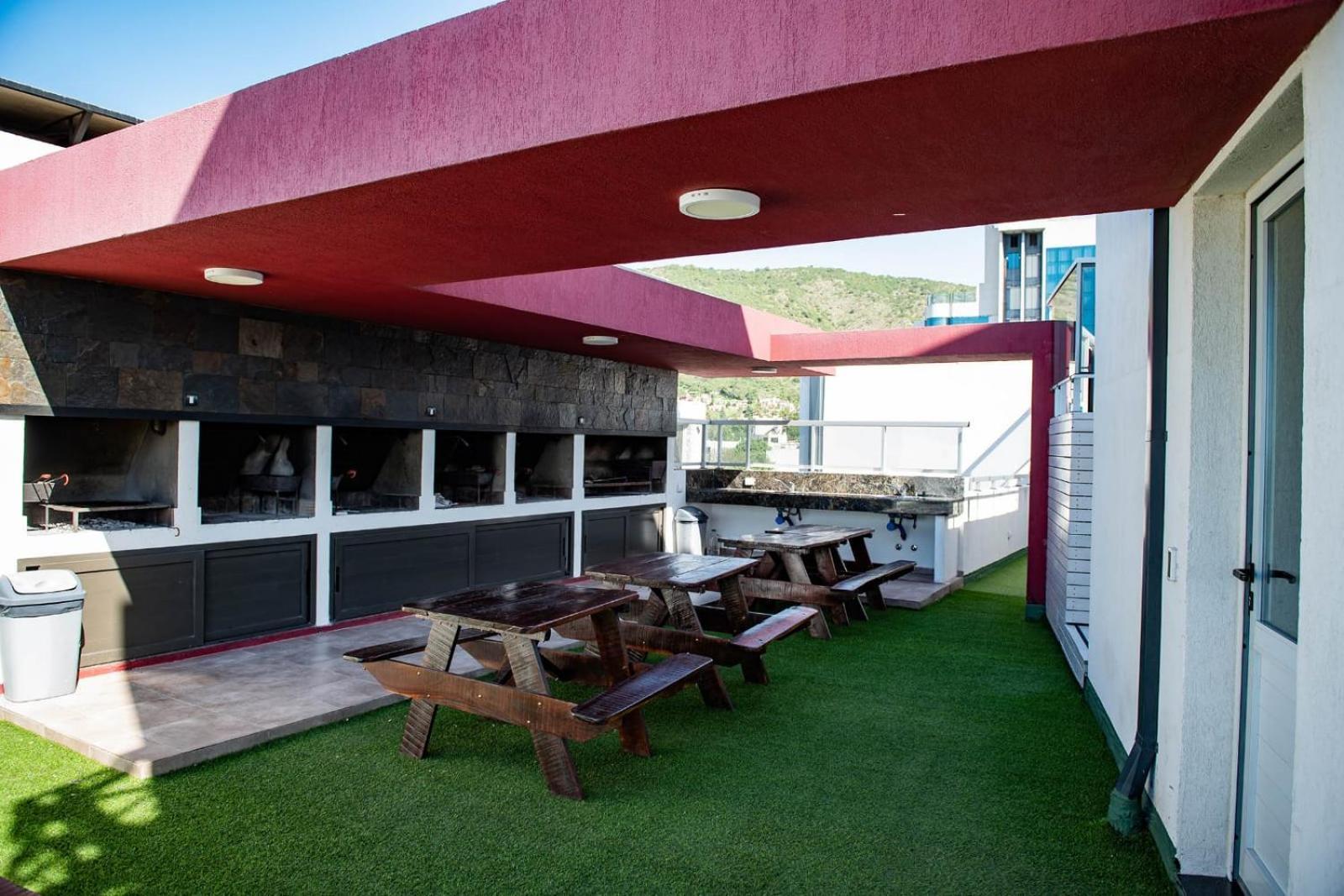 Apartamento Departamento Centrico De 2 Y Pileta Edificio Sommet