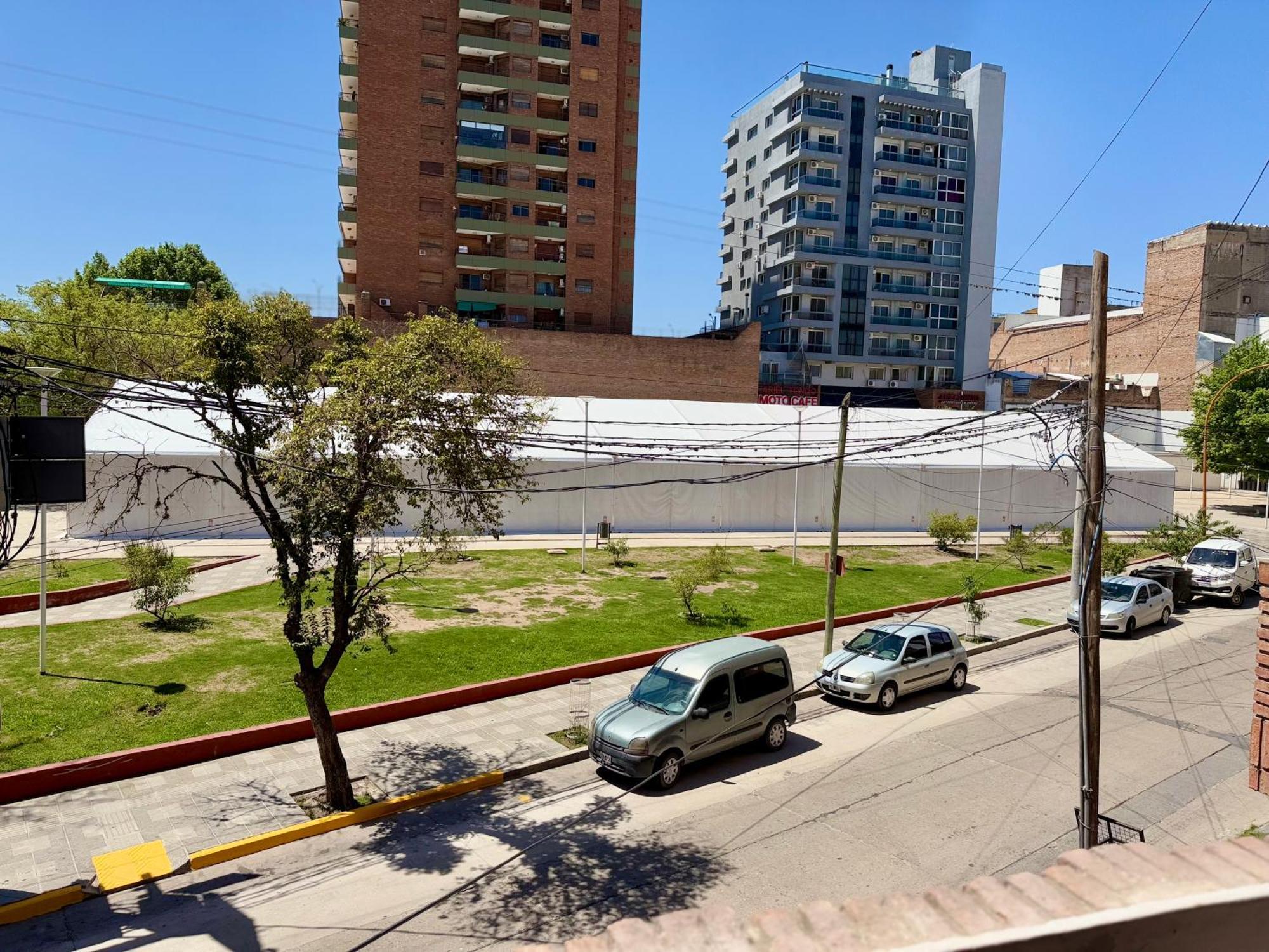 Carlos Paz *
