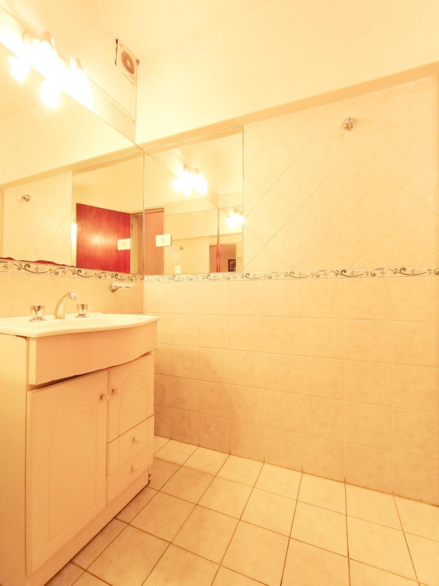 Edificio En Avenida Libertad Apartamento Villa Carlos Paz