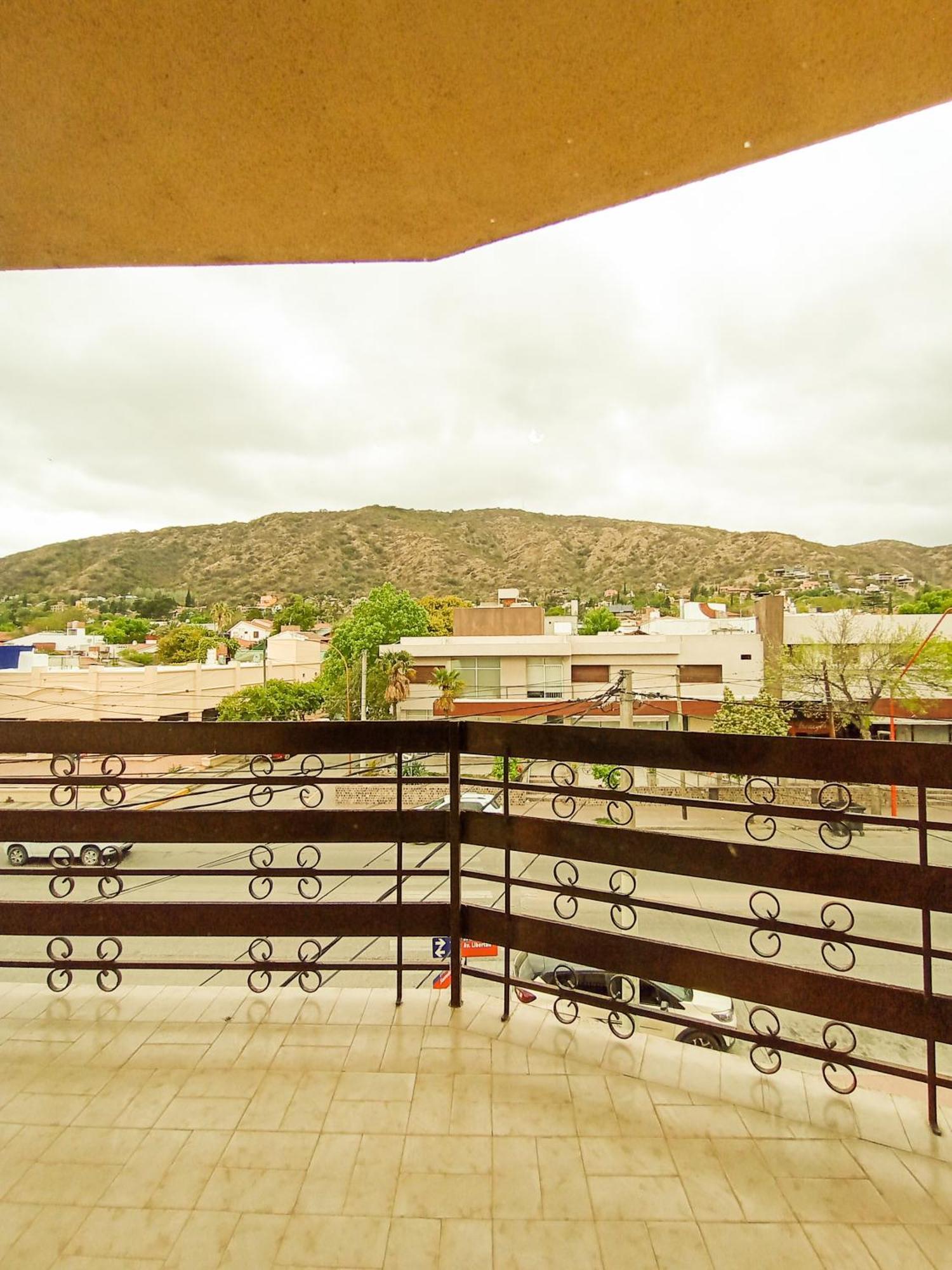 Edificio En Avenida Libertad Apartamento Villa Carlos Paz