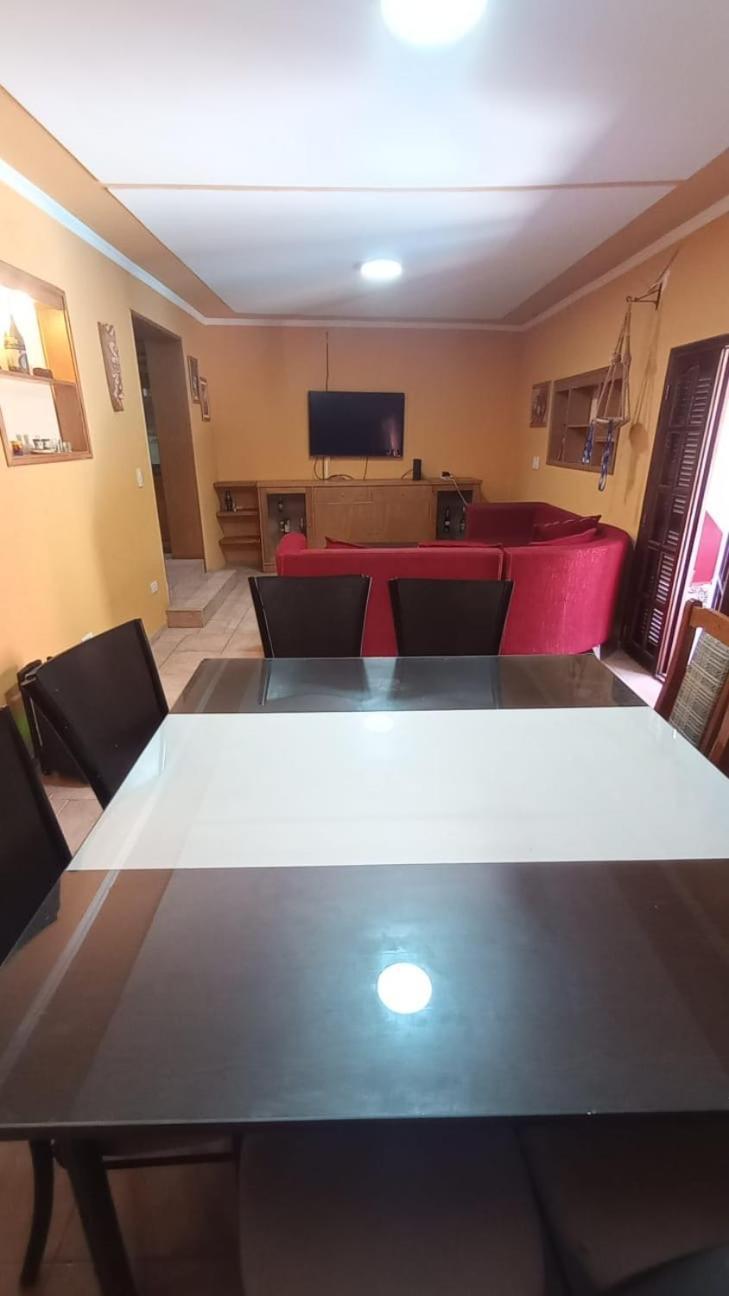 Сasa de vacaciones La Casona Roja - Casa Con Pileta Para 10 Personas En Carlos Paz *