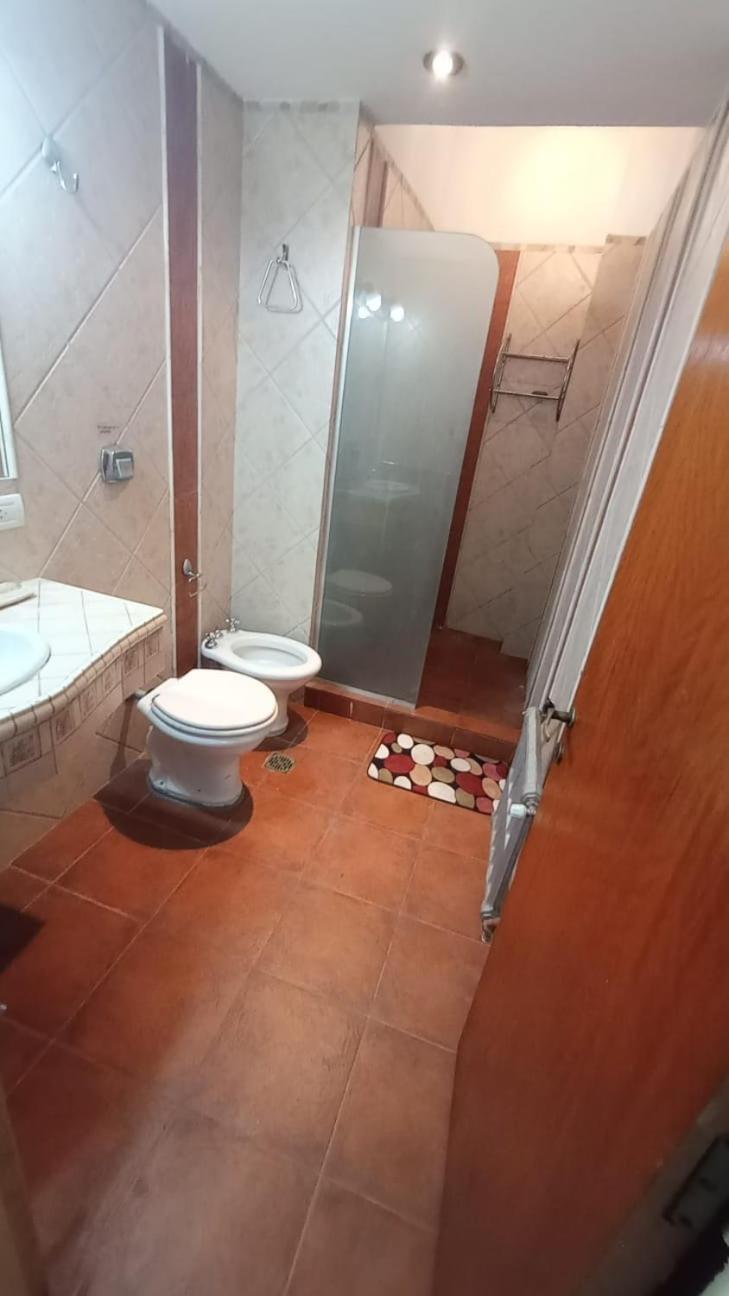 La Casona Roja - Casa Con Pileta Para 10 Personas En Carlos Paz *