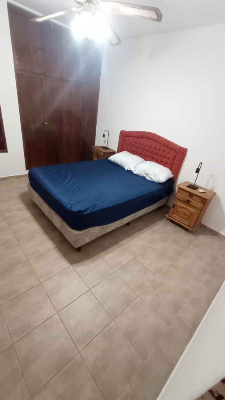 Сasa de vacaciones La Casona Roja - Casa Con Pileta Para 10 Personas En Carlos Paz *
