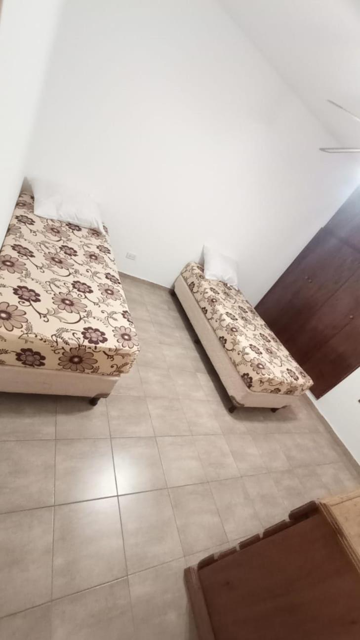 La Casona Roja - Casa Con Pileta Para 10 Personas En Carlos Paz Сasa de vacaciones
