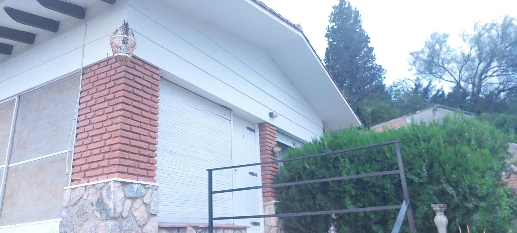 Chalet De Montana A 8 Cuadras Del Centro De Carlos Paz Con Pileta De 9 X 4