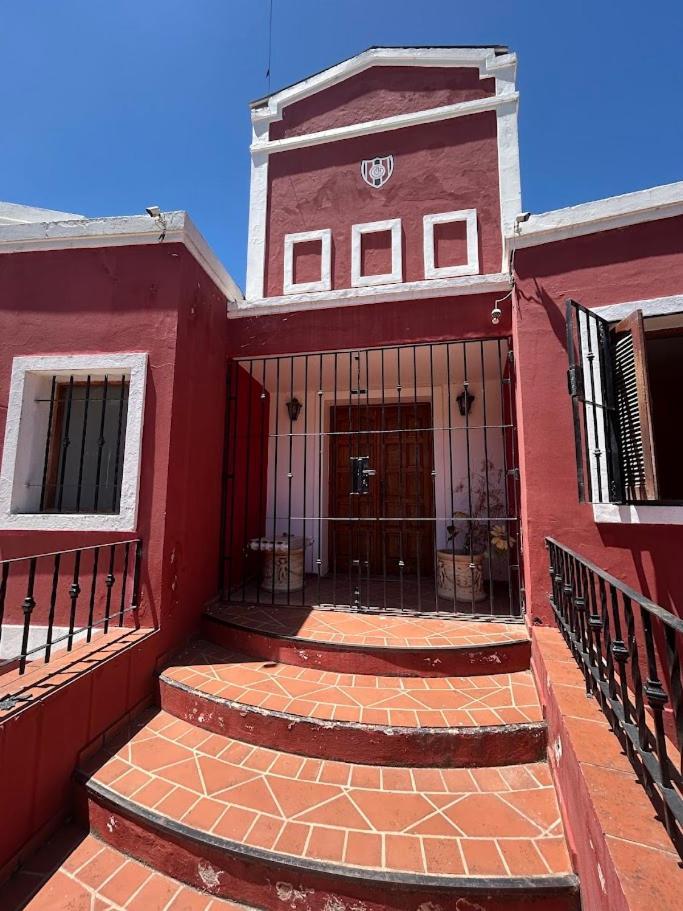 La Casona Roja - Casa Con Pileta Para 10 Personas En Carlos Paz Сasa de vacaciones Villa Carlos Paz
