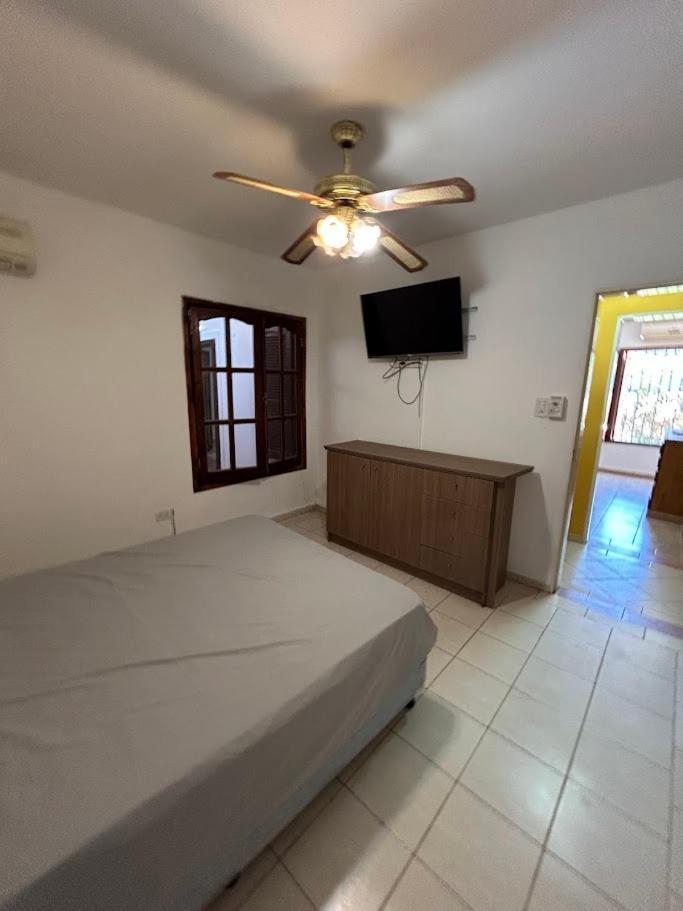 La Casona Roja - Casa Con Pileta Para 10 Personas En Carlos Paz Сasa de vacaciones