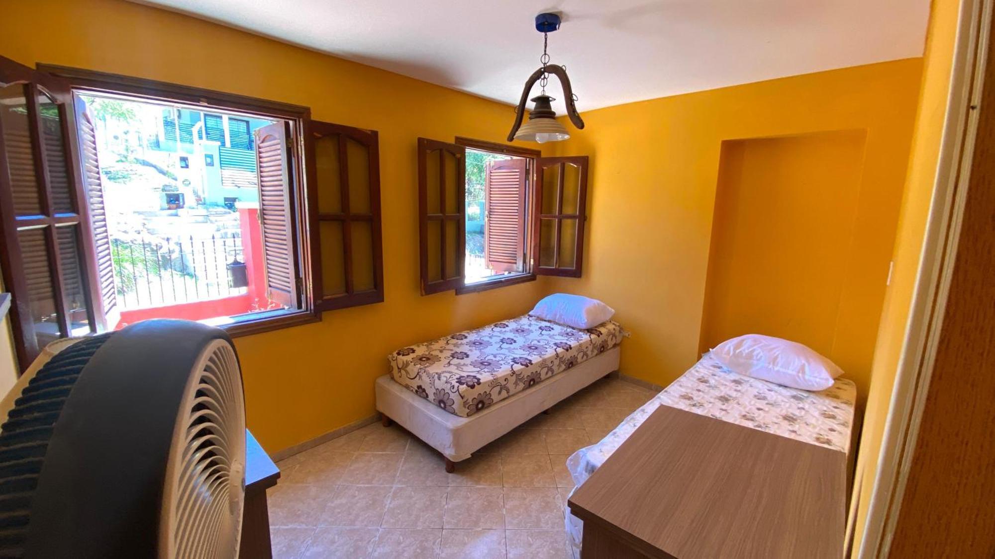 La Casona Roja - Casa Con Pileta Para 10 Personas En Carlos Paz Сasa de vacaciones Villa Carlos Paz