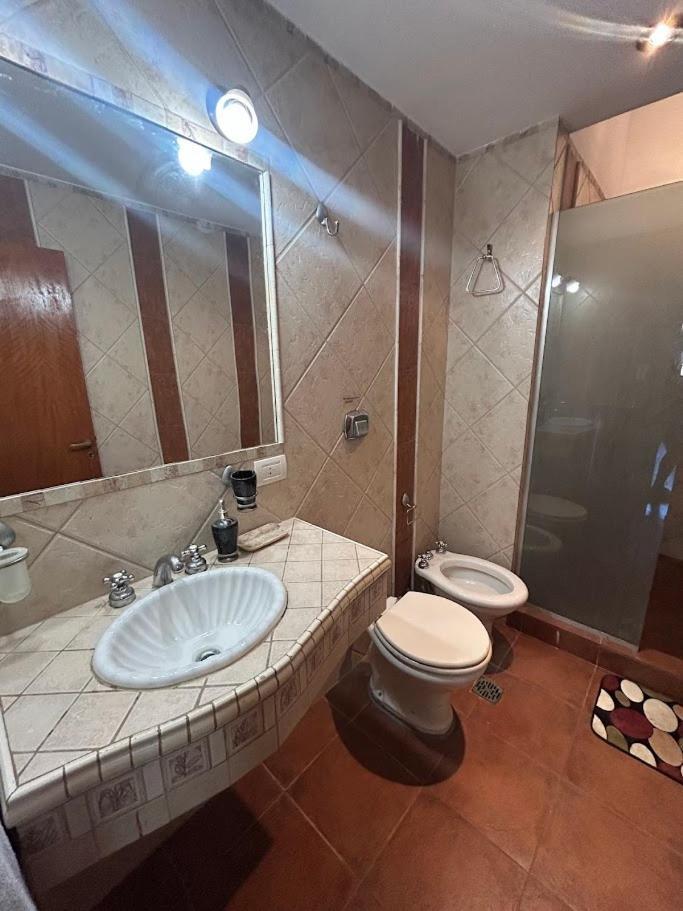Сasa de vacaciones La Casona Roja - Casa Con Pileta Para 10 Personas En Carlos Paz Villa Carlos Paz