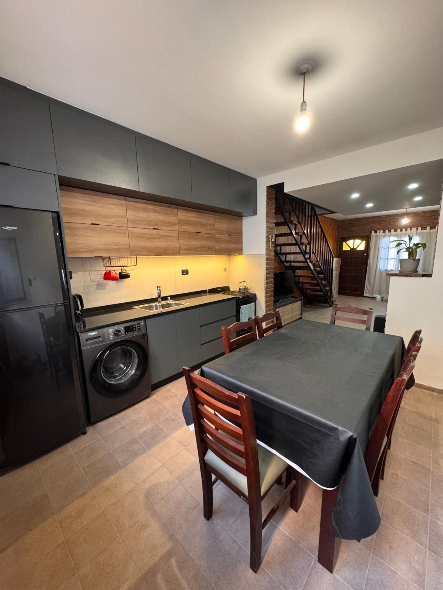 Apartamento Duplex Con Patio Y Asador Buena Ubicacion
