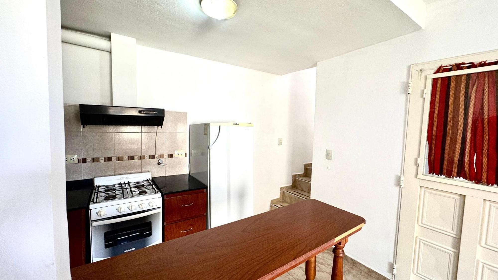 Apartamento Duplex En Carlos Paz Con Cochera, Aire Y Wifi En Zona Centrica *