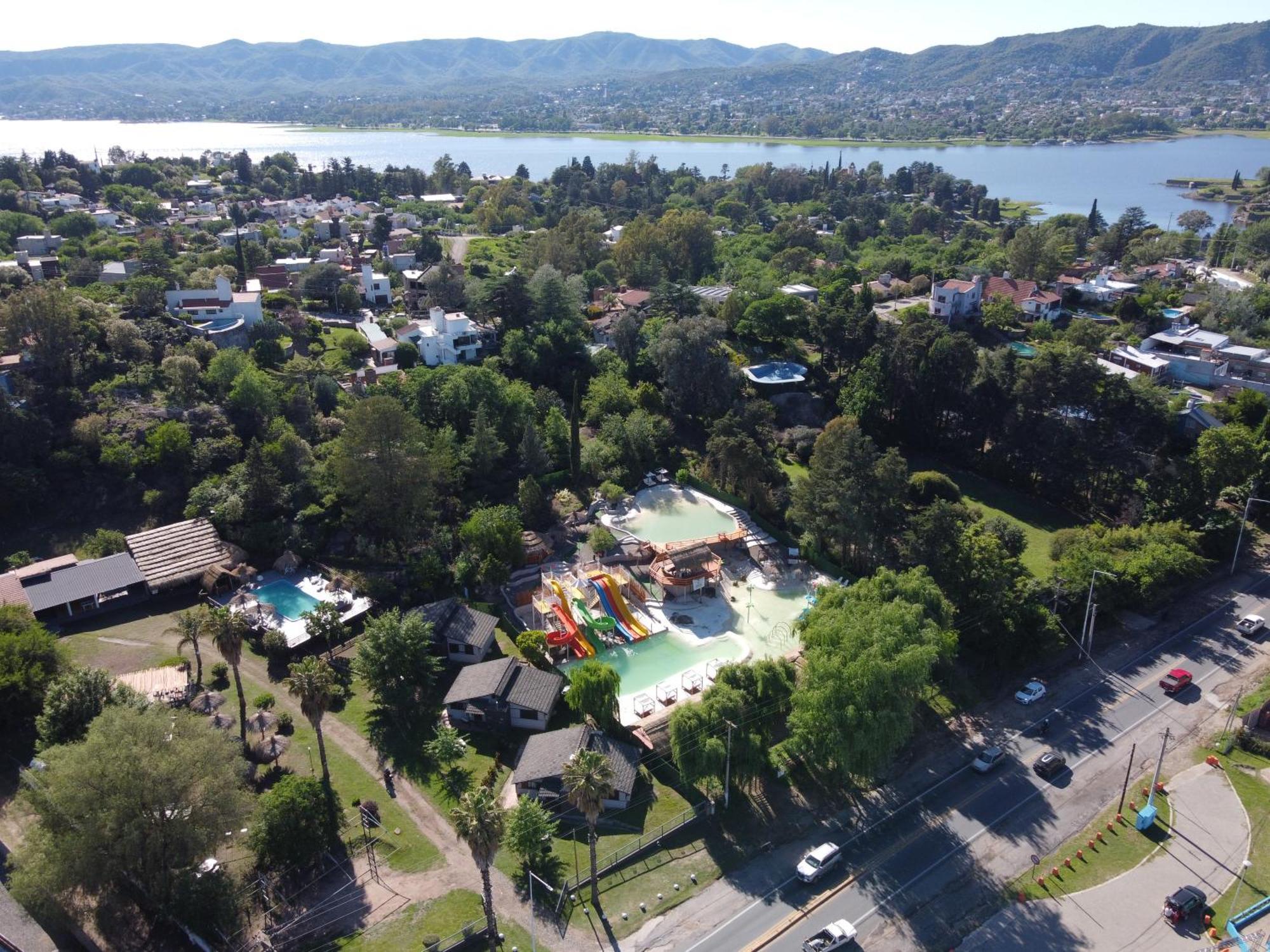 Capri Y Hotel Villa Carlos Paz