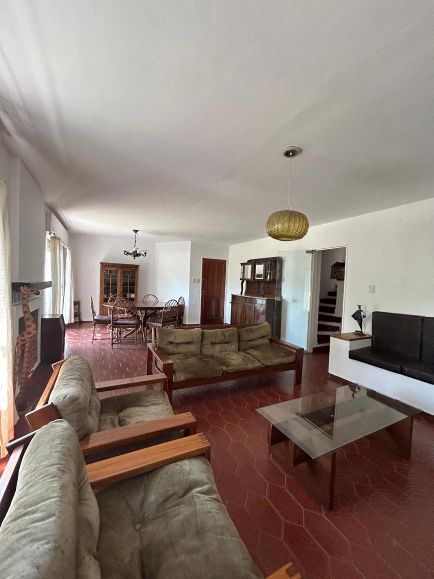 Casa Privada Centro Con Piscina A Cinco Cuadras Del Balneario Hoyas Carlos Paz