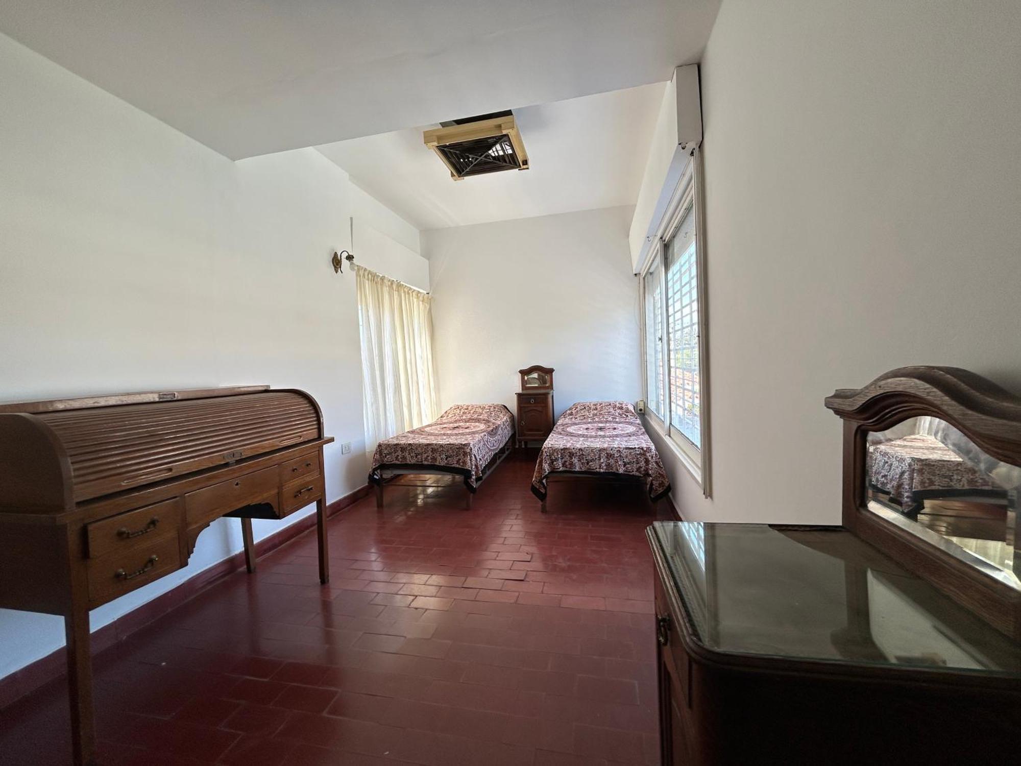 Casa Privada Centro Con Piscina A Cinco Cuadras Del Balneario Hoyas Carlos Paz *