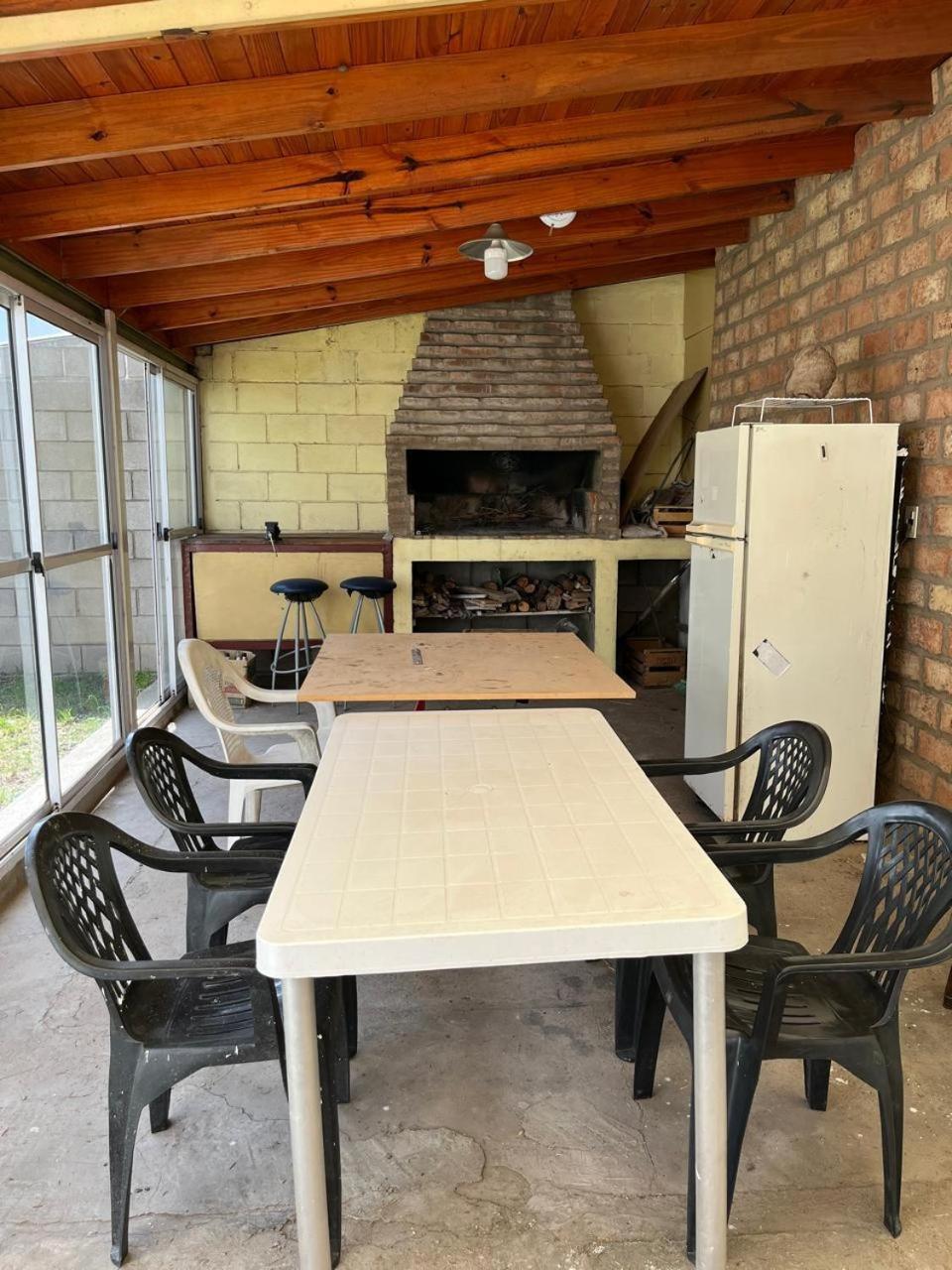 Casa 2 Y Quincho A Mts Del Centro Сasa de vacaciones