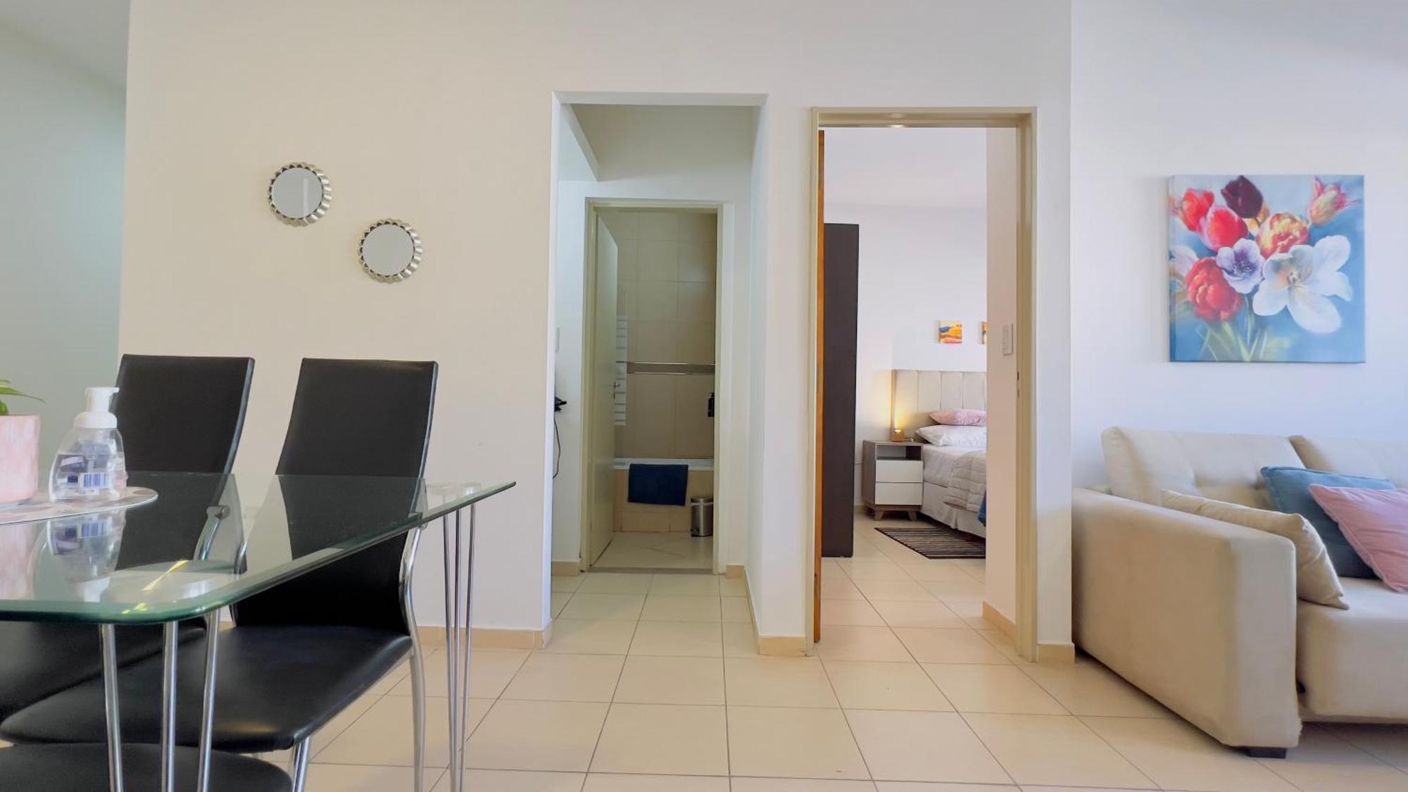 Apartamento Departamento En La Peatonal Con Balcon *