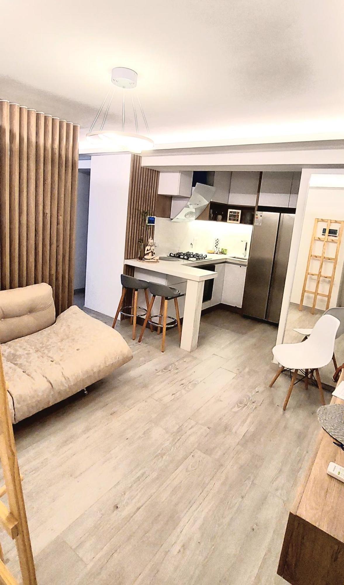 Apartamento Hermoso Departamento Sobre La Peatonal De Carlos Paz *