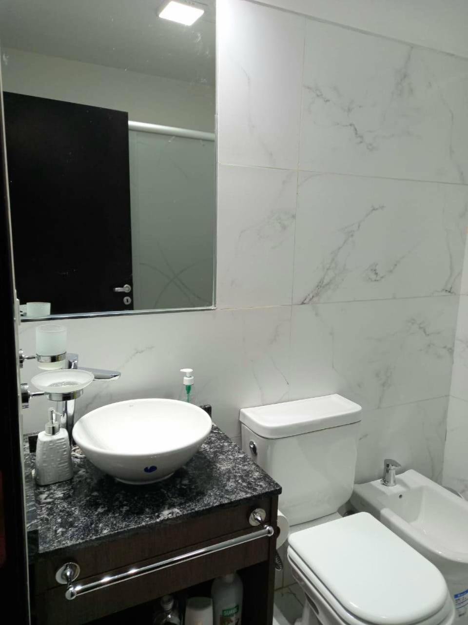 Depto Elegante Y Confort Centrico Con Cochera Apartamento