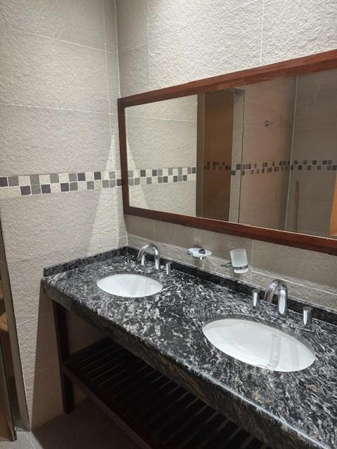 Nuevo Enzo Hotel