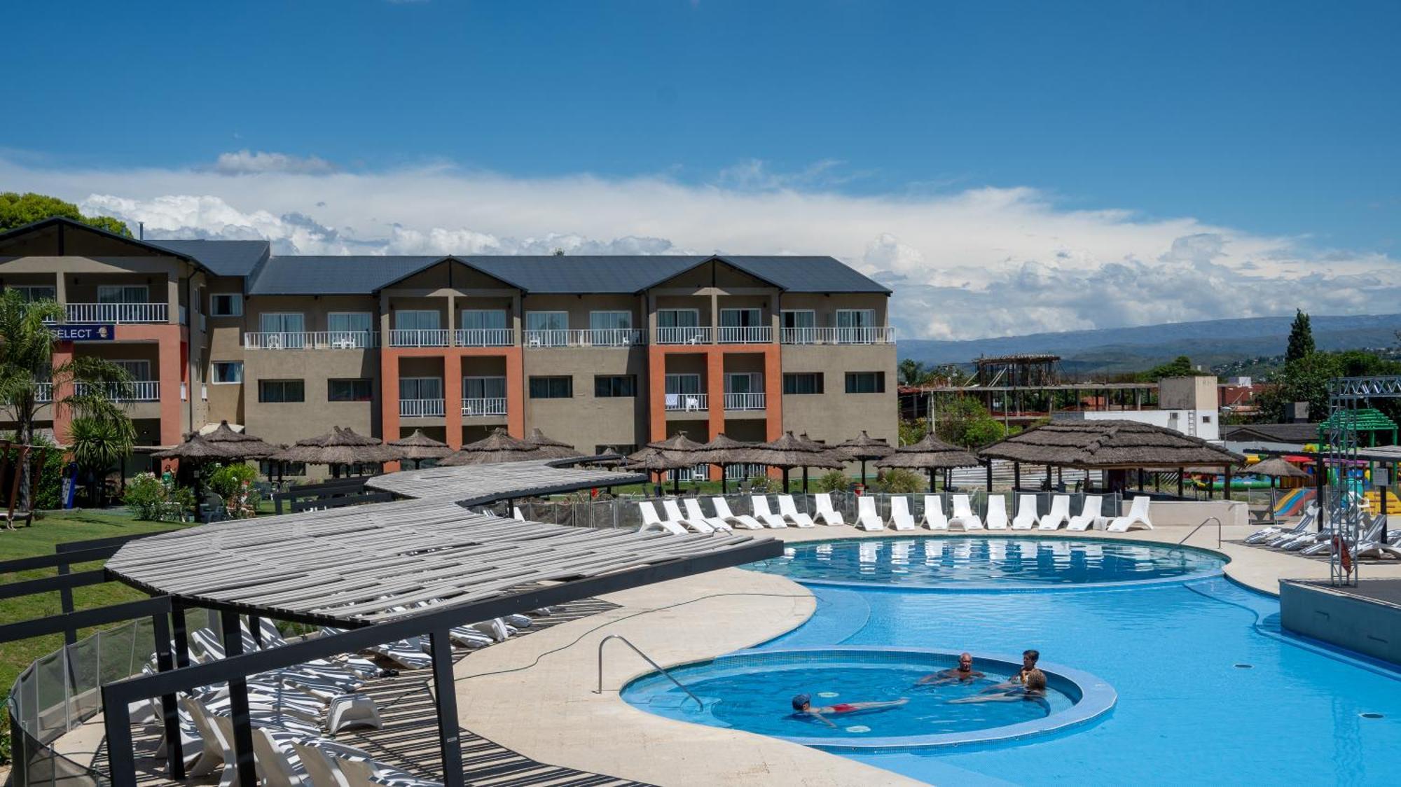 Hotel Howard Johnson Plaza Carlos Paz Villa Carlos Paz