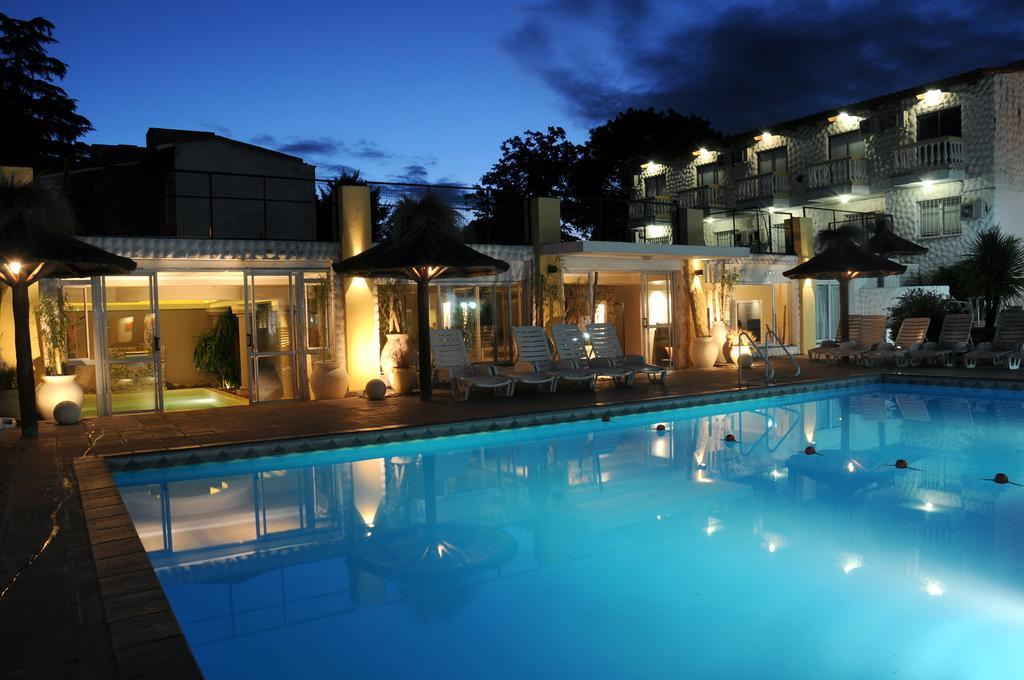 Santa Cecilia & I Hotel
